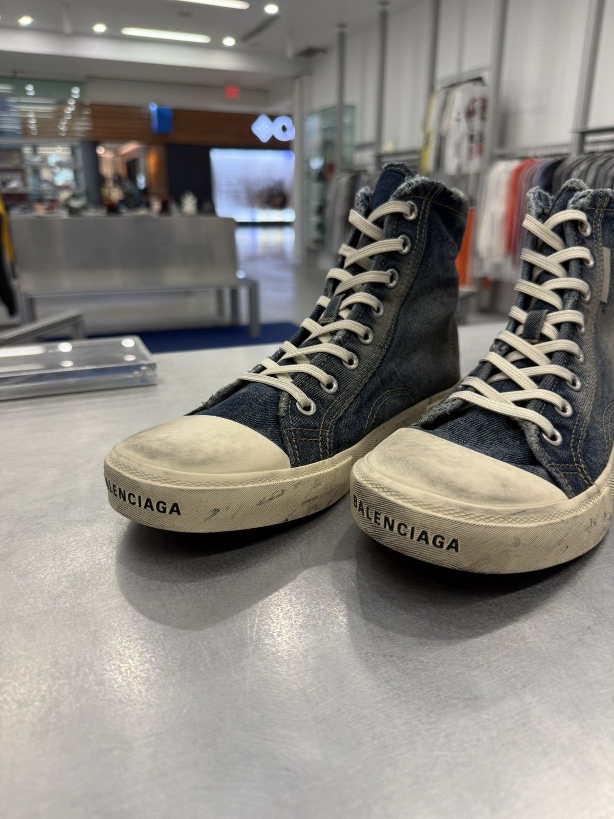 Balenciaga Balenciaga Paris High Destroyed Denim Size US 8 / EU 41 - 2 Thumbnail