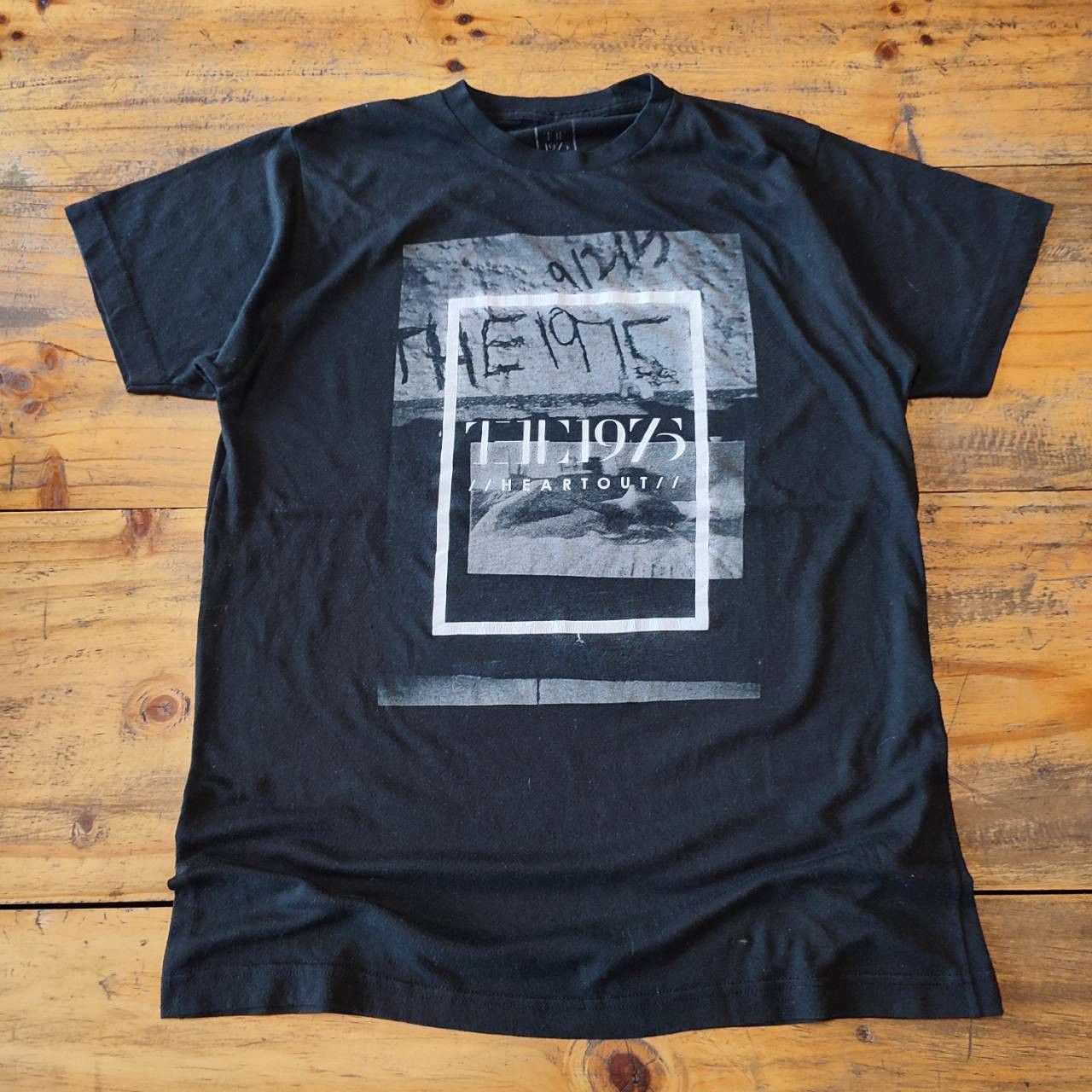 Band Tees × The 1975 THE 1975 //HEART OUT// Size US S / EU 44-46 / 1 - 2 Thumbnail