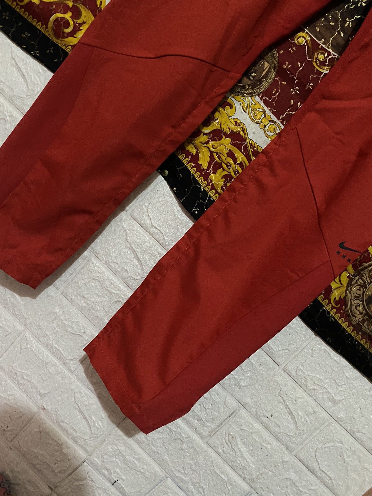 1017 ALYX 9SM × MMW × Nike Nike x MMW university red Tech pants Size 30" / US 8 / IT 44 - 4 Thumbnail