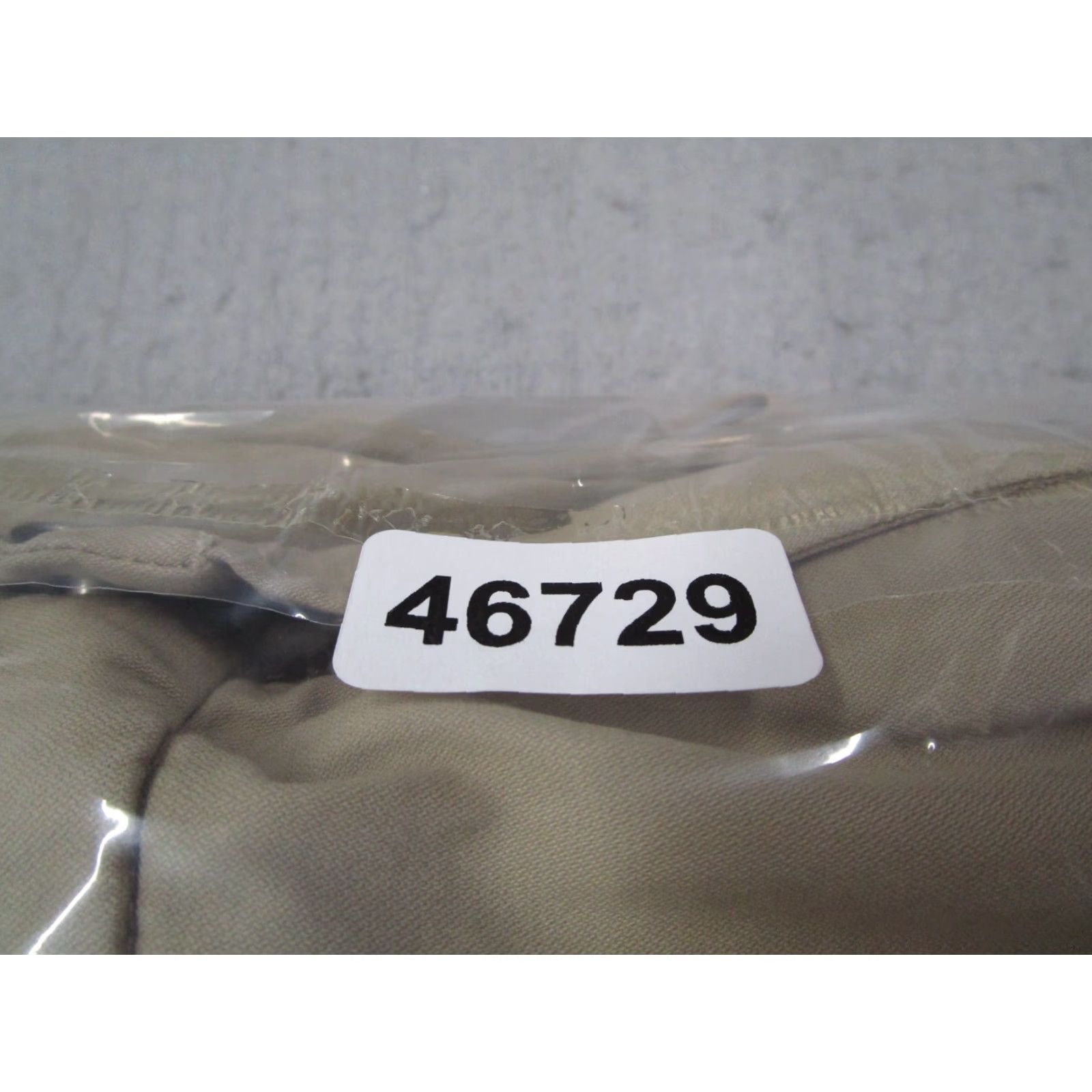 Lululemon Lululemon Pants Mens 36 Beige Commission Chino Flat Front Casual Travel 36x29 Slim Straight Logo Pockets Zip Regular Size Type: Pants Size US 36 / EU 52 - 8 Thumbnail