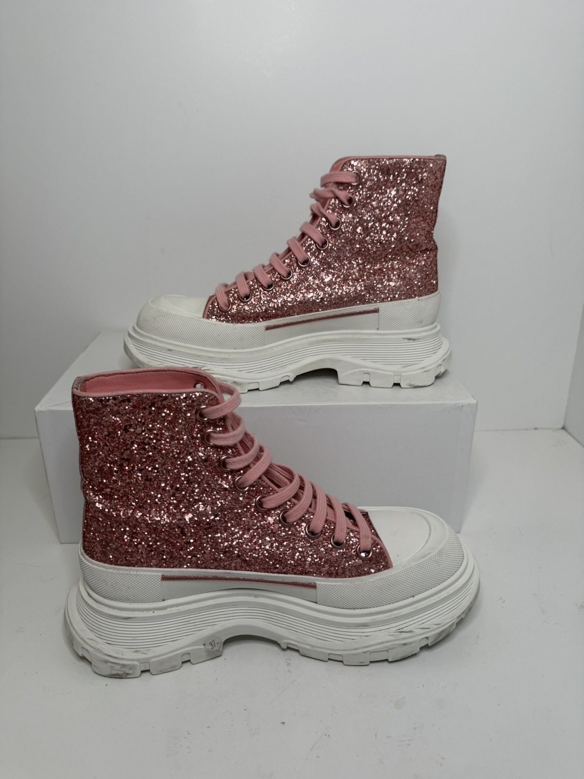 Alexander McQueen Alexander Mcqueen Tread Women’s Sneaker Pink Glitter Size US 7 / IT 37 - 2 Thumbnail