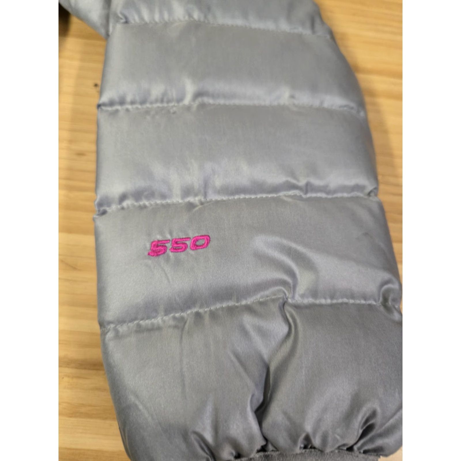 The North Face The North Face Jacket Womens Large Gray 550 Down Puffer Quilted Pink Lining Size L / US 10 / IT 46 - 4 Thumbnail