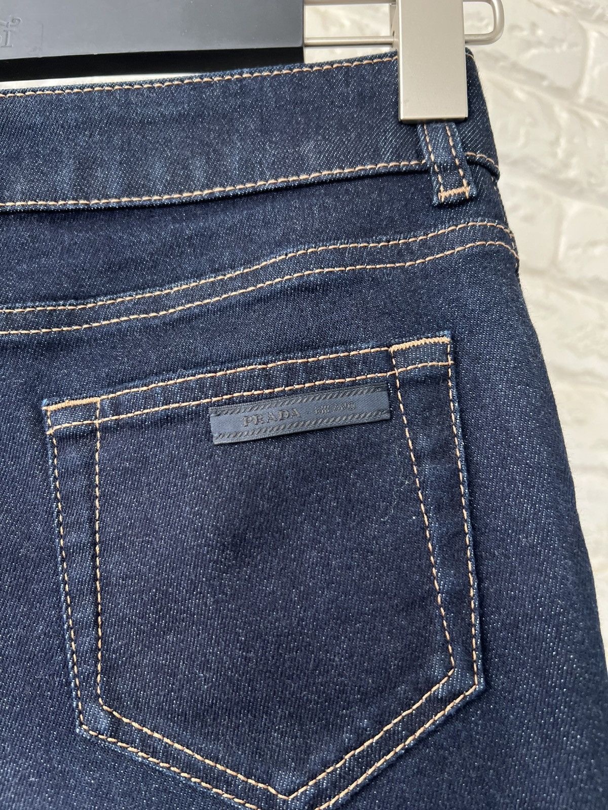 Prada Prada Milano Logo Navy Denim Slim Jeans 27 size Size 27" / US 4 / IT 40 - 2 Thumbnail