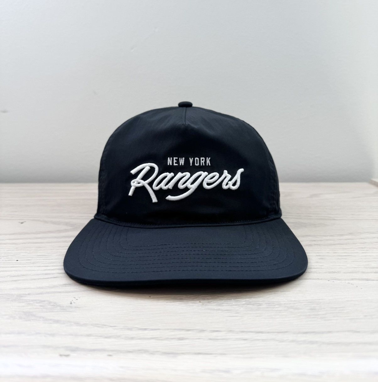 Kith Kith New York Rangers ‘47 Nylon Hitch Snapback Hat Black Size ONE SIZE - 1 Thumbnail
