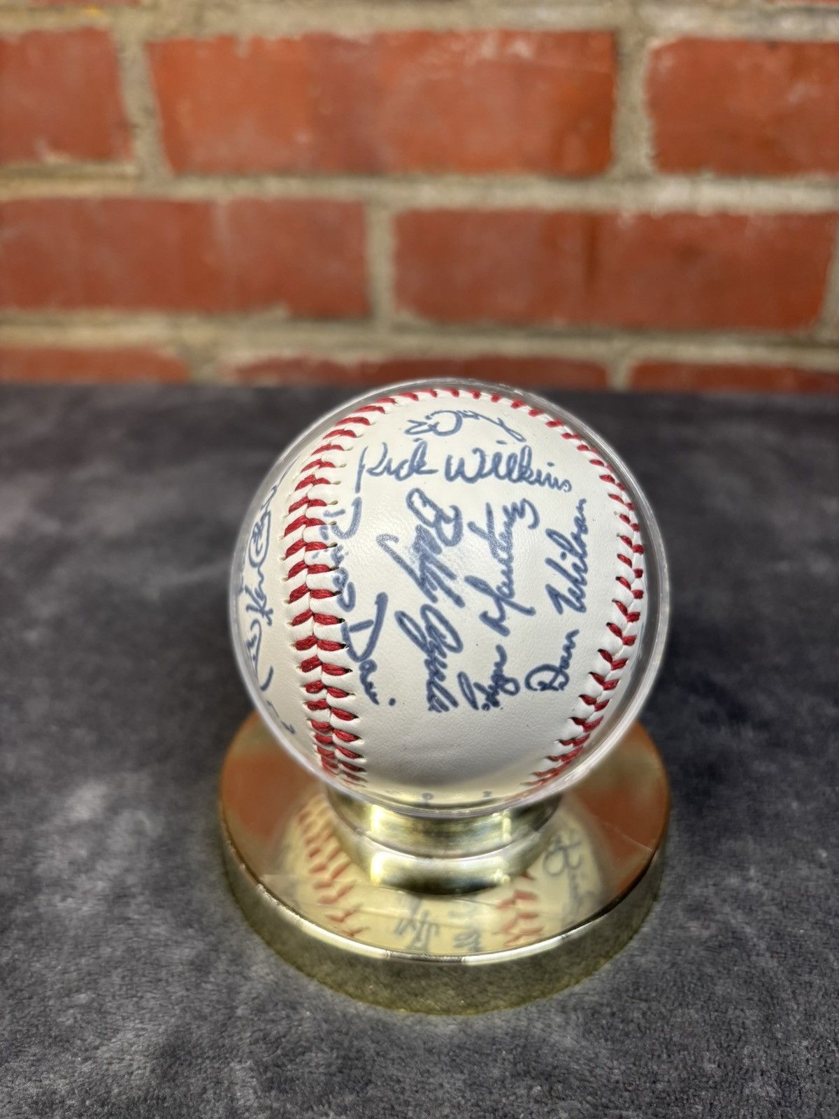 MLB Vintage 90s Seattle Mariners 1998 Facsimile Autograph Ball Size ONE SIZE - 4 Thumbnail