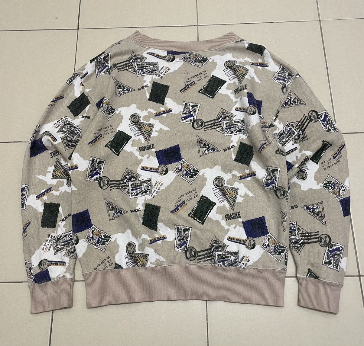 Hai Sporting Gear Vtg Hai Sporting Gear Miyake Design Studio AOP Sweatshirt Size M / US 6-8 / IT 42-44 - 5 Thumbnail