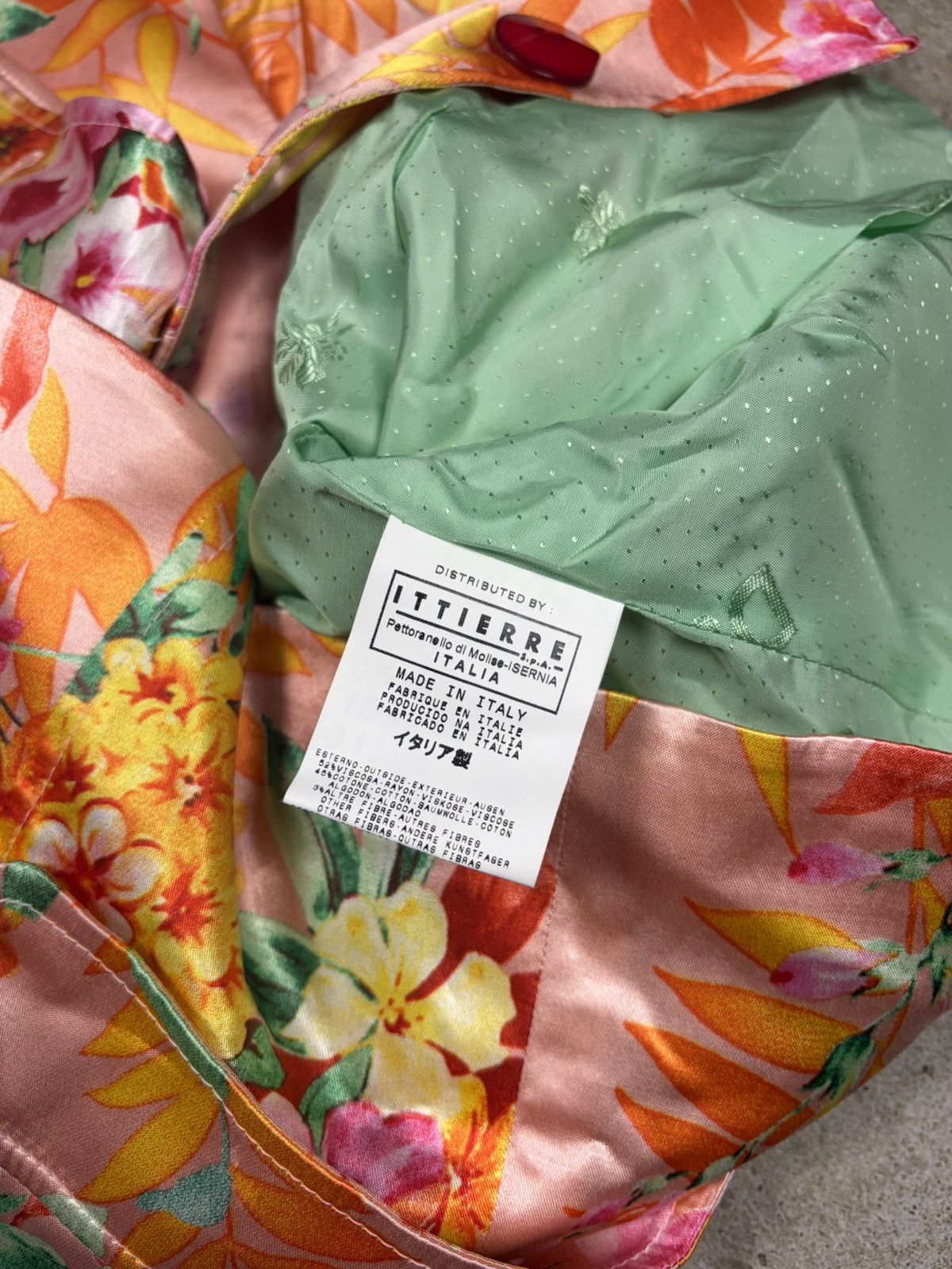 Dolce & Gabbana 2000s Dolce & Gabbana Viscose Floral Print Blazer Jacket Size L / US 10 / IT 46 - 10 Thumbnail
