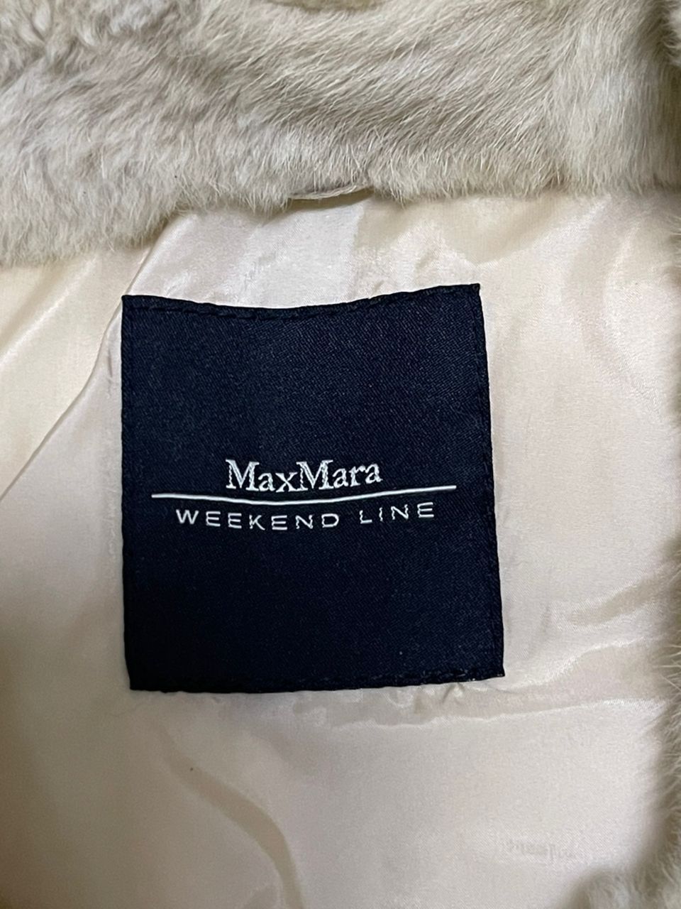 Max Mara Max Mara Weekend Line Beige Down Jackets Size XS / US 0-2 / IT 36-38 - 4 Thumbnail