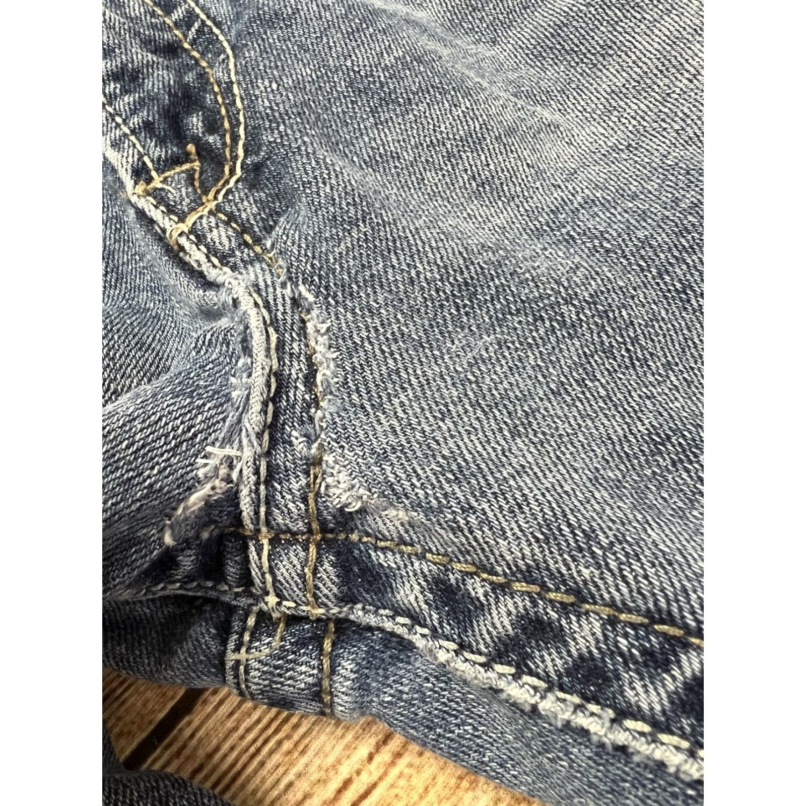 Ariat **Slim Fit Ariat Men's Blue Straight Jeans 40x32** User: **Ariat Men's Slim Fit Blue Straight Jeans 40x32** Size US 40 / EU 56 - 7 Thumbnail