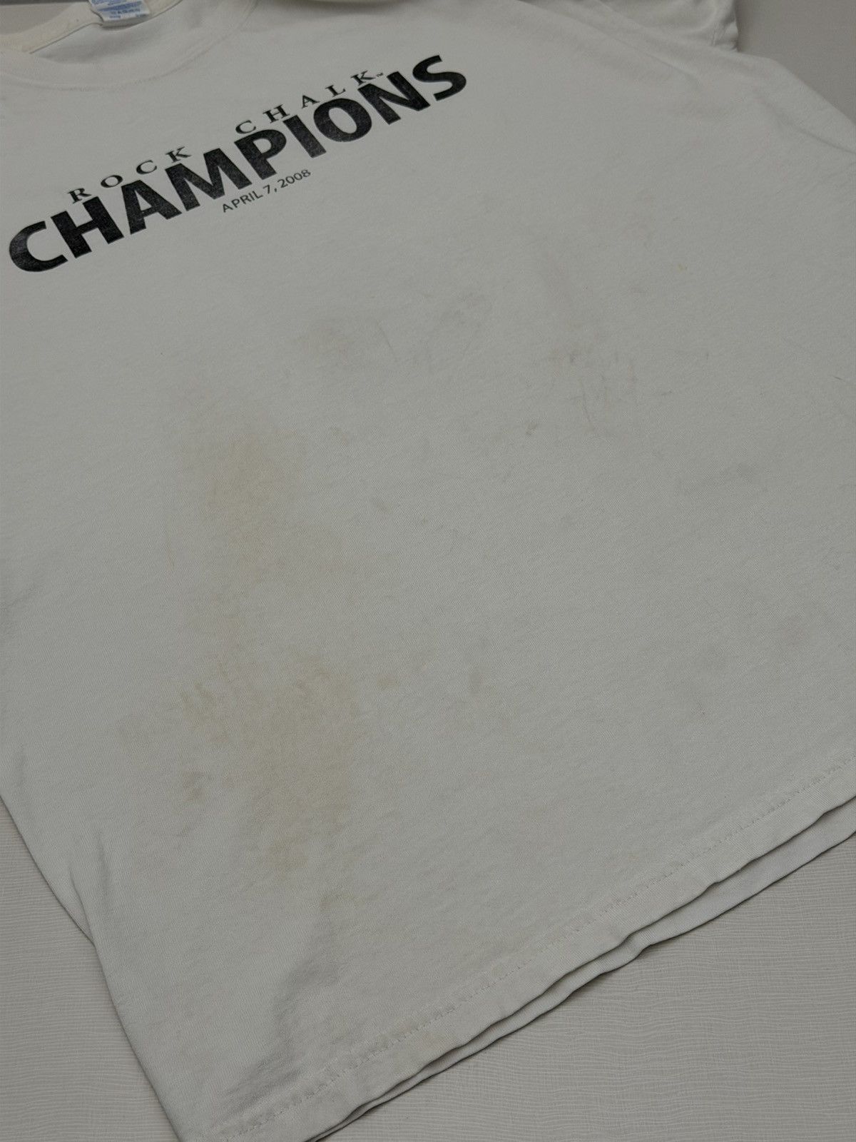 NCAA Kansas Jayhawks 2008 National Champs Newspaper Tee XL NCAA Size US XL / EU 56 / 4 - 9 Thumbnail
