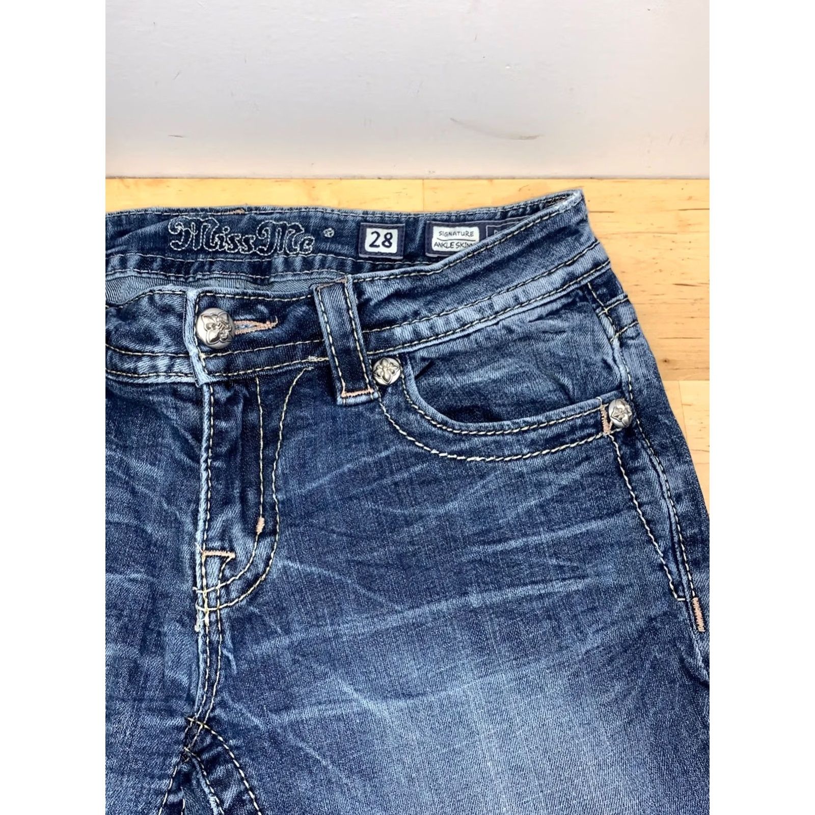 Miss Me Miss Me Jeans Women 28 Blue Ankle Skinny 5-Pocket Embroidered Denim Vintage: No Y2K Style, Regular Inseam 29” Size 28" / US 6 / IT 42 - 5 Thumbnail