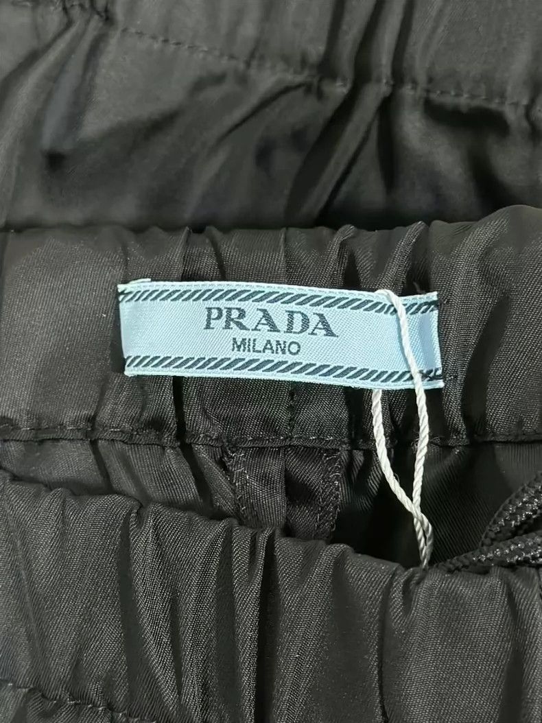 Prada Prada Triangle label nylon trousers 2501-Nextarrow Size 38" / US 16 / IT 52 - 5 Thumbnail
