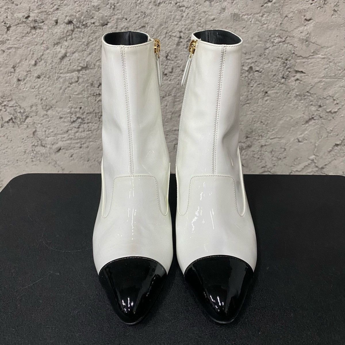 Chanel Chanel white and black patent leather boots Size US 6.5 / IT 36.5 - 7 Thumbnail