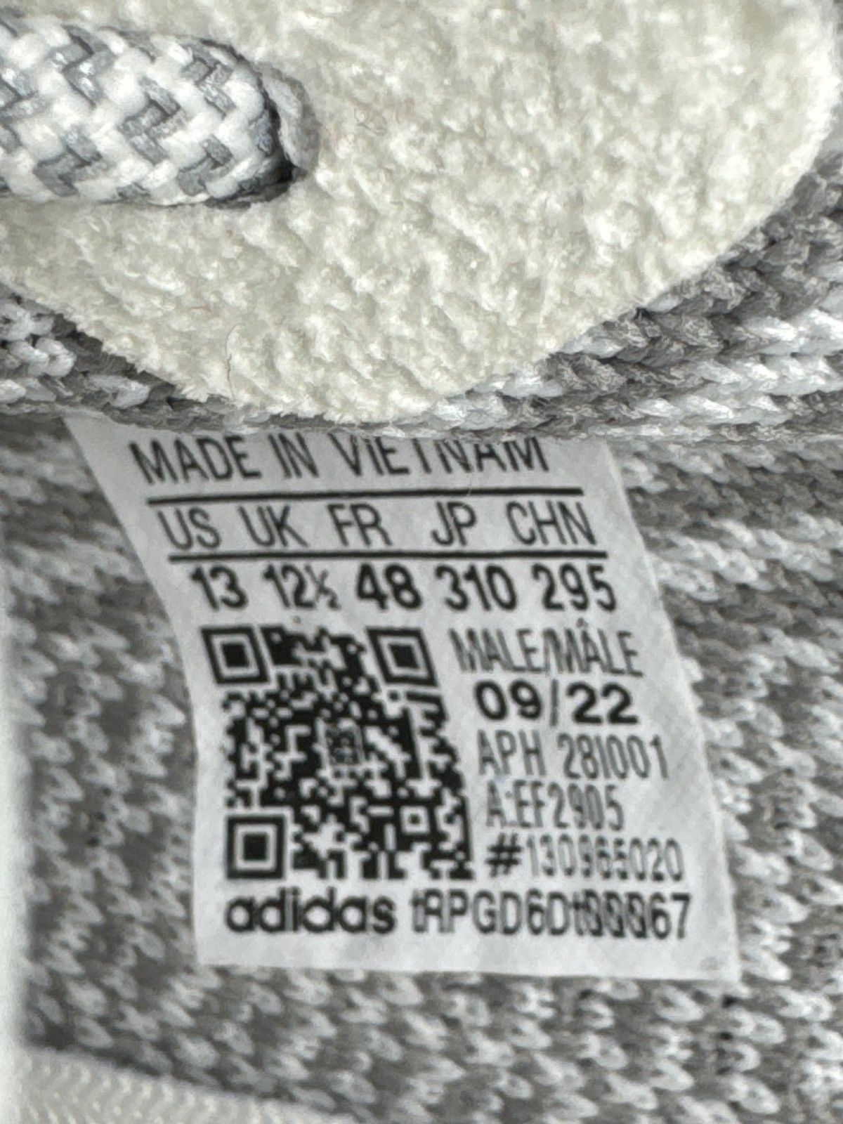 Adidas × Kanye West Yeezy BOOST 350 V2 “Static Size US 12.5 / EU 45-46 - 7 Thumbnail