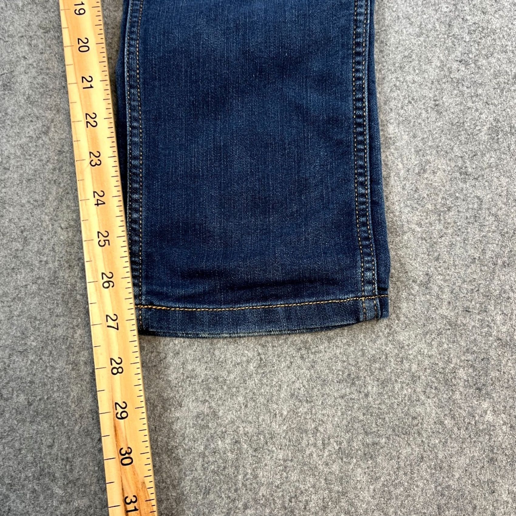 Wrangler Wrangler Jeans Tapered Fit 30 28 Dark Wash Blue Denim Cotton Elastane Regular 5-Pocket Cowboy Brand Wrangler Bostin Mens Jeans Size US 30 / EU 46 - 4 Thumbnail