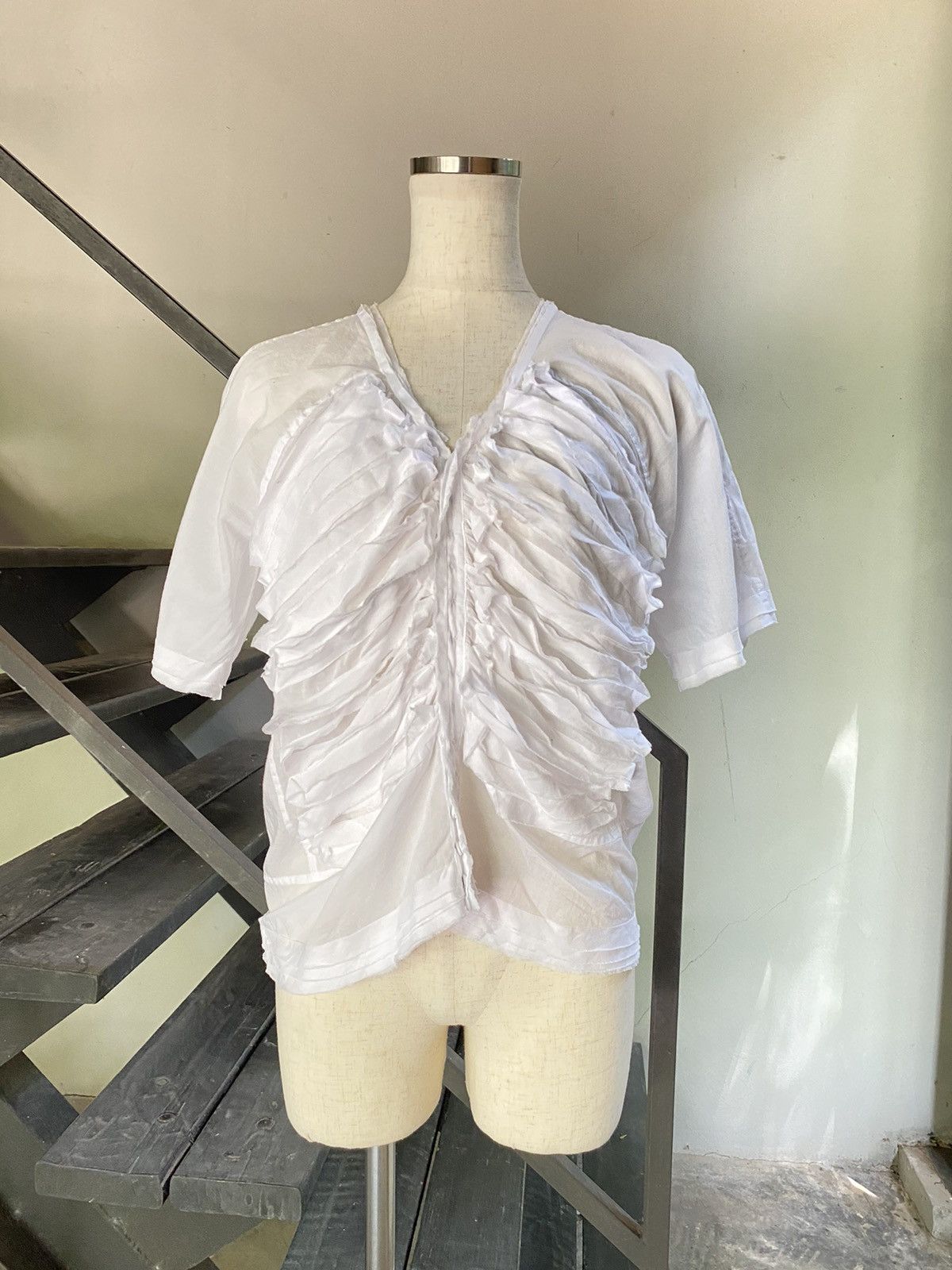 Zucca ZUCCA White pleated V-neck shirt Size M / US 6-8 / IT 42-44 - 4 Thumbnail