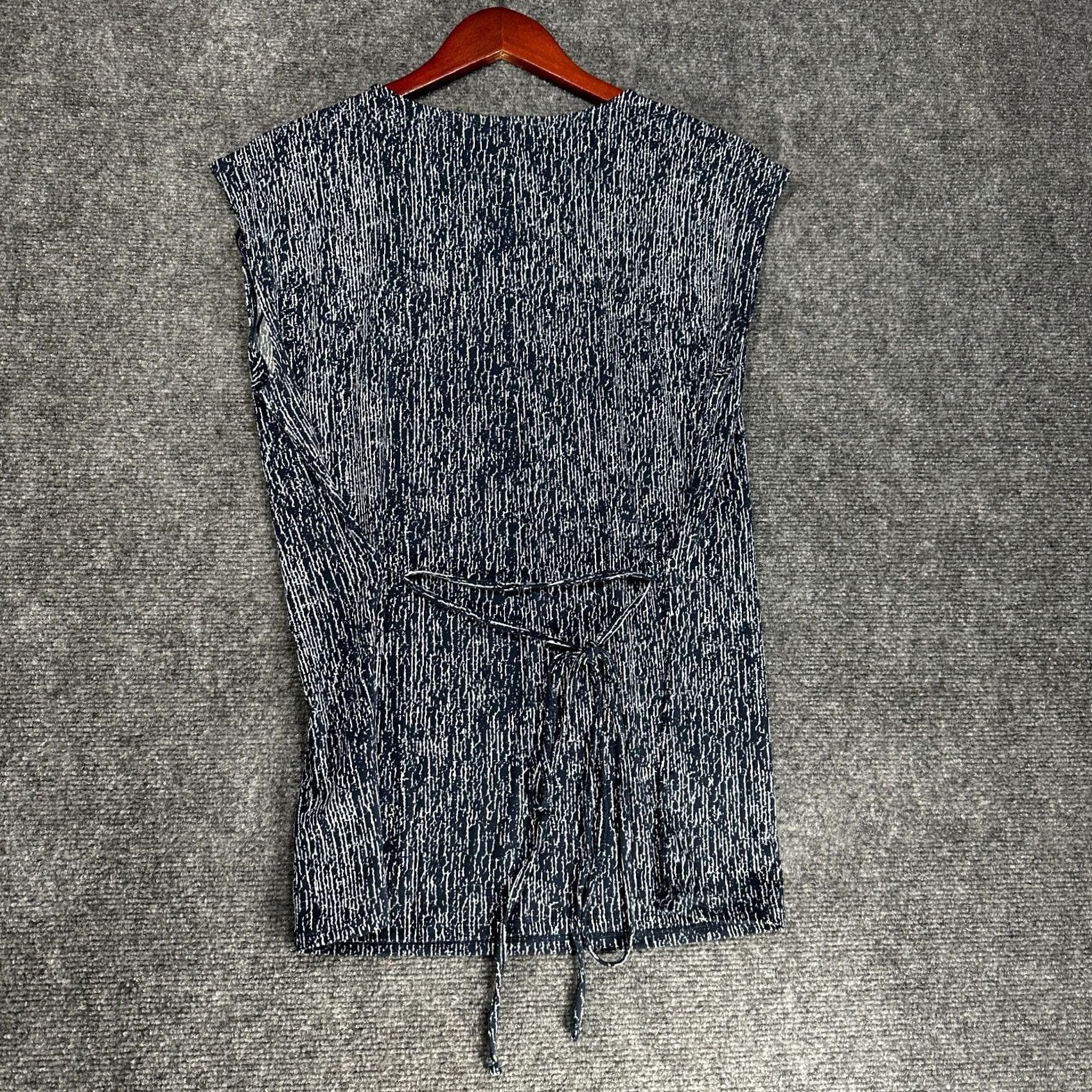 Halston Halston Blouse Shirt Womens Medium Blue Knit Sleeveless Tie Belt New Geometric Pattern Modern Classic Fashion Basic Stretch Size M / US 6-8 / IT 42-44 - 7 Thumbnail