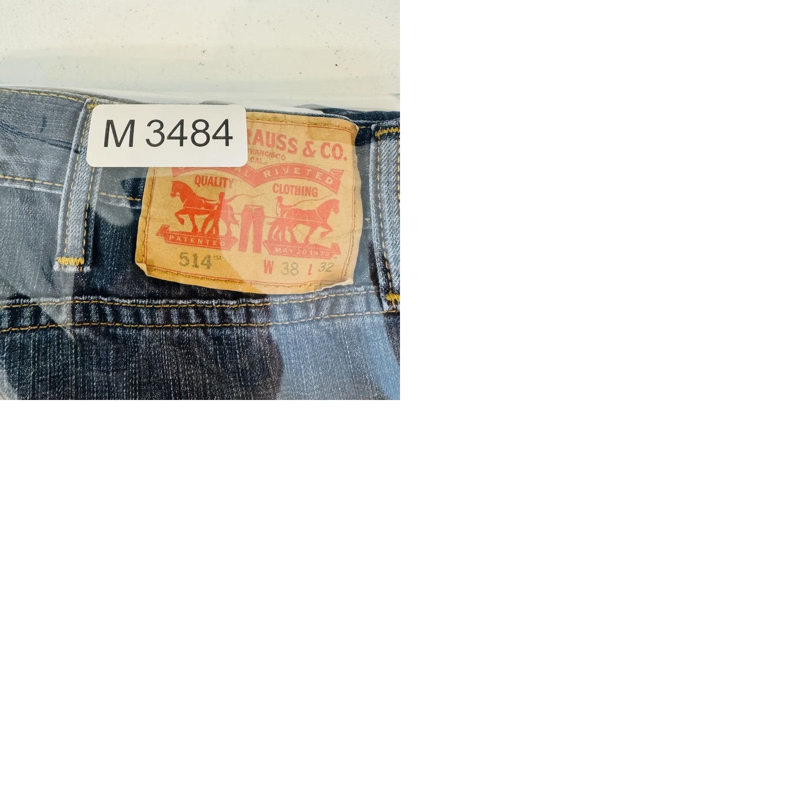 Levi's Levi's 514 Jeans Mens 38x32 Blue Medium Wash Straight Denim Zip Fly Regular Fit 5-Pocket World USA Leather Patch Logo Vintage: No Size US 38 / EU 54 - 10 Thumbnail