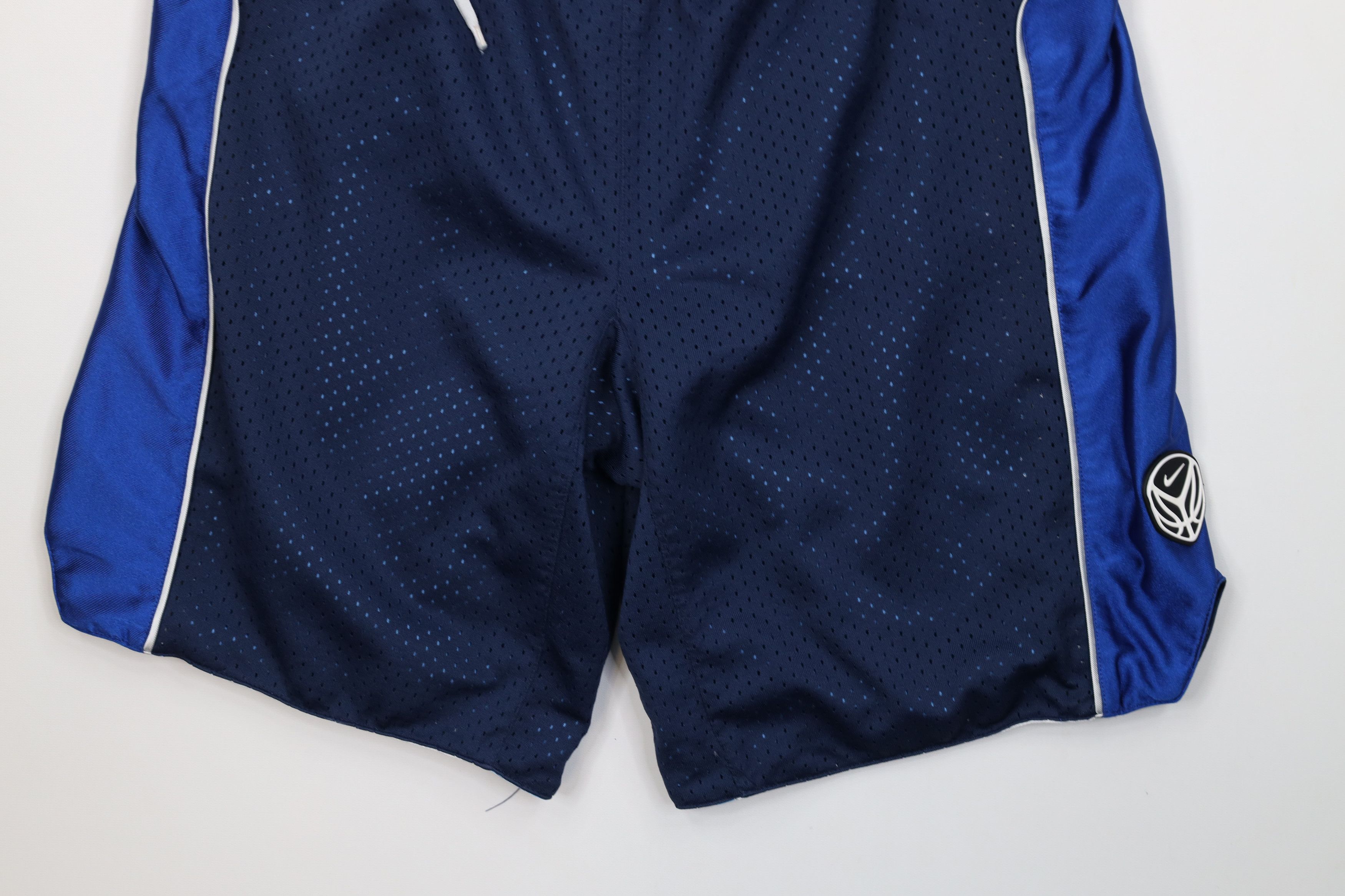 Nike Vintage 90s Y2K Nike Heavyweight Reversible Shorts Size US 34 / EU 50 - 13 Thumbnail