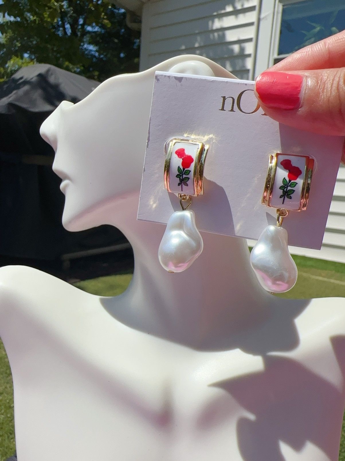 Designer Noir gold tone red rose frame white pearl drop earrings Size ONE SIZE - 1 Thumbnail