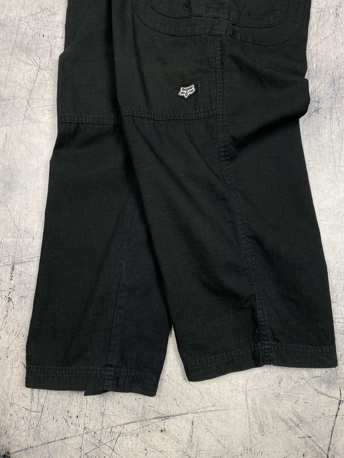Fox Racing Fox Racing Black Cargo Pants Size 30 Y2K Made In Hong Kong Size US 30 / EU 46 - 4 Thumbnail