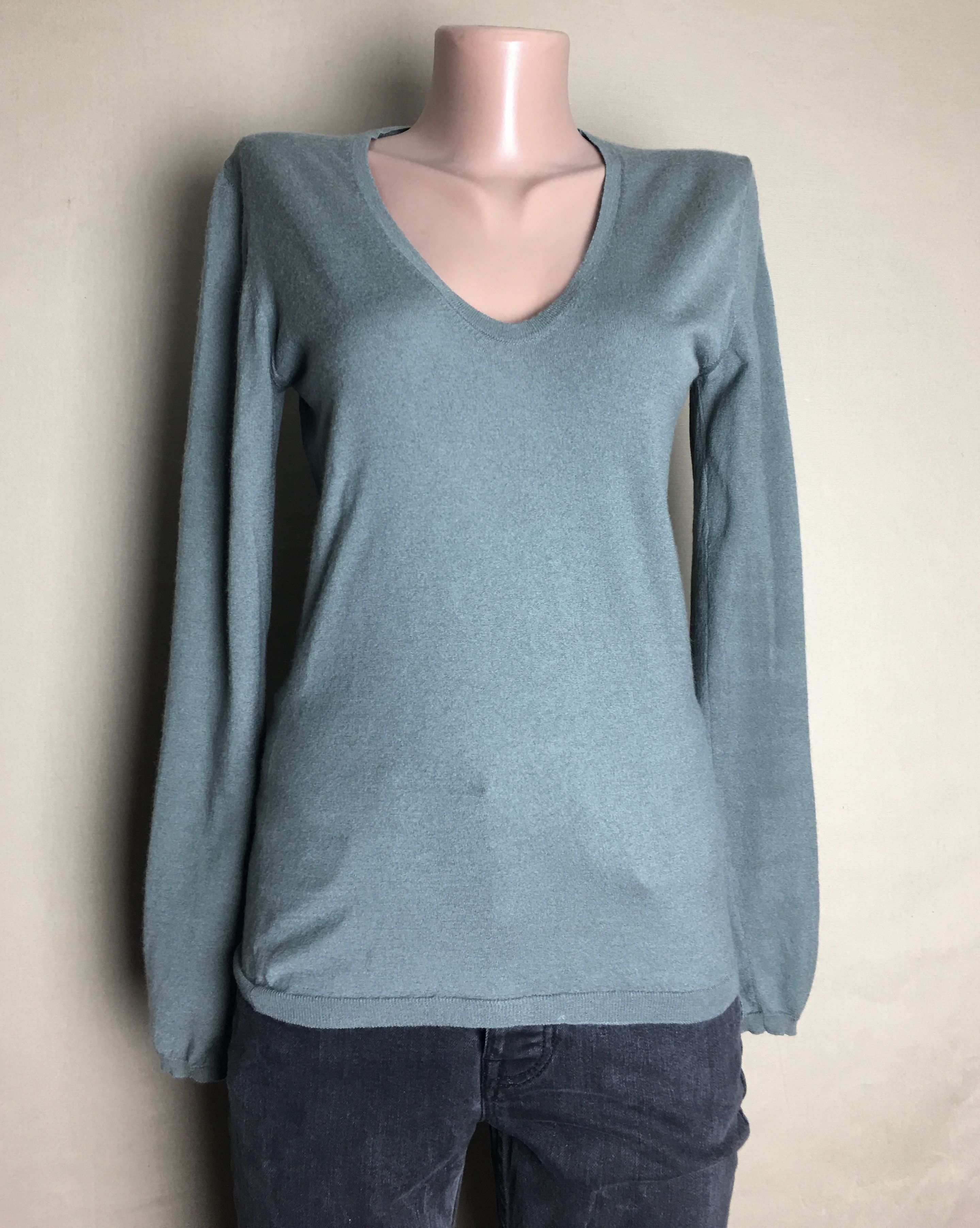 Brunello Cucinelli Brunello Cucinelli Cashmere V-Neck Sweater EU M/ US L Size L / US 10 / IT 46 - 2 Thumbnail