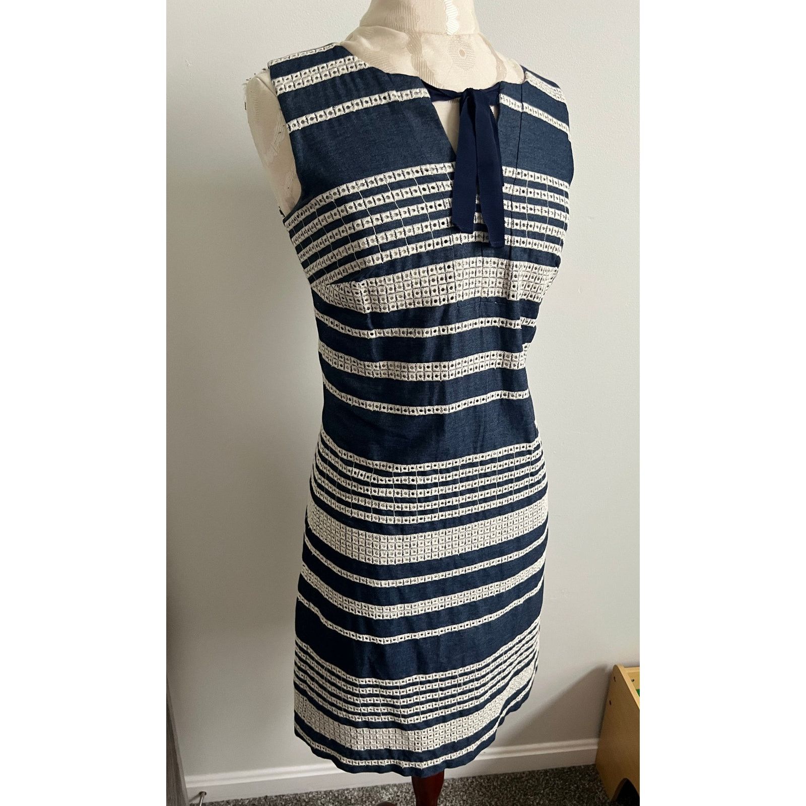 Karl Lagerfeld Karl Lagerfeld Paris Sleeveless Knee Length Shift Dress SZ 0 Size XS / US 0-2 / IT 36-38 - 9 Thumbnail