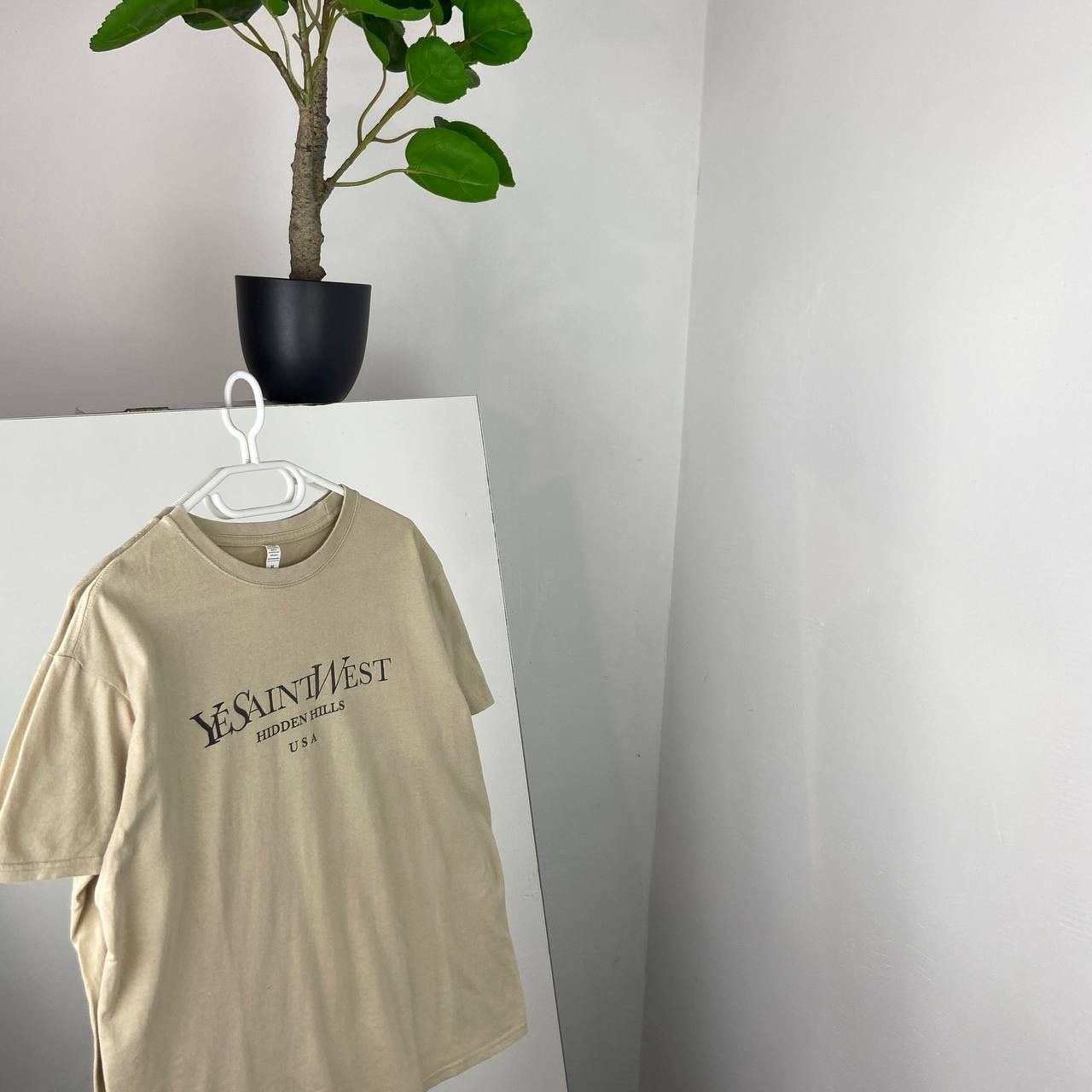 Rap Tees Vintage Y2K YeSaintWest Hidden Hills USA Rap Tour T-Shirt Size US M / EU 48-50 / 2 - 1 Thumbnail