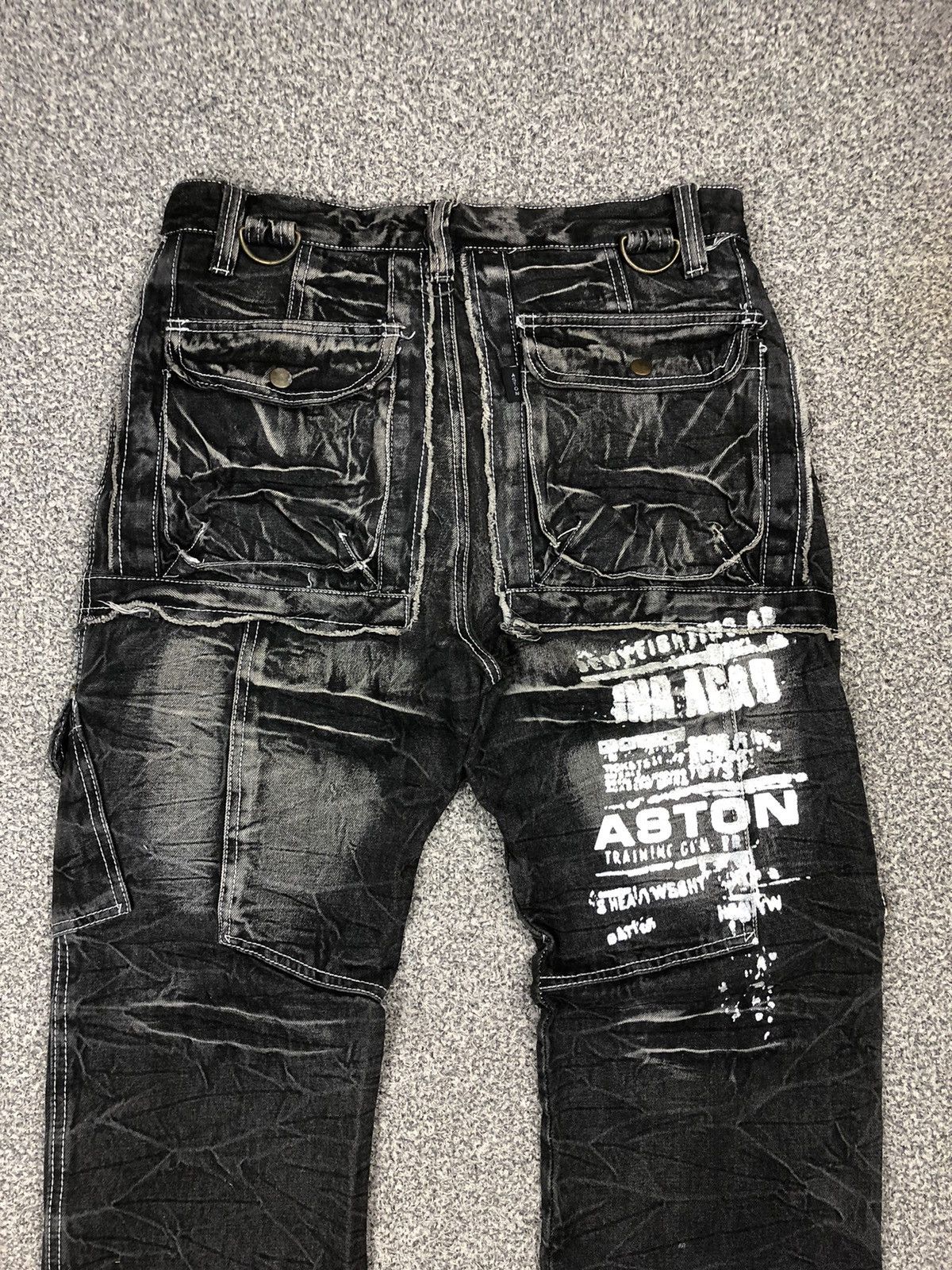 Japanese Brand Japanese Brands ASTON Faded Double Waist Cargo Jeans Size US 32 / EU 48 - 15 Thumbnail