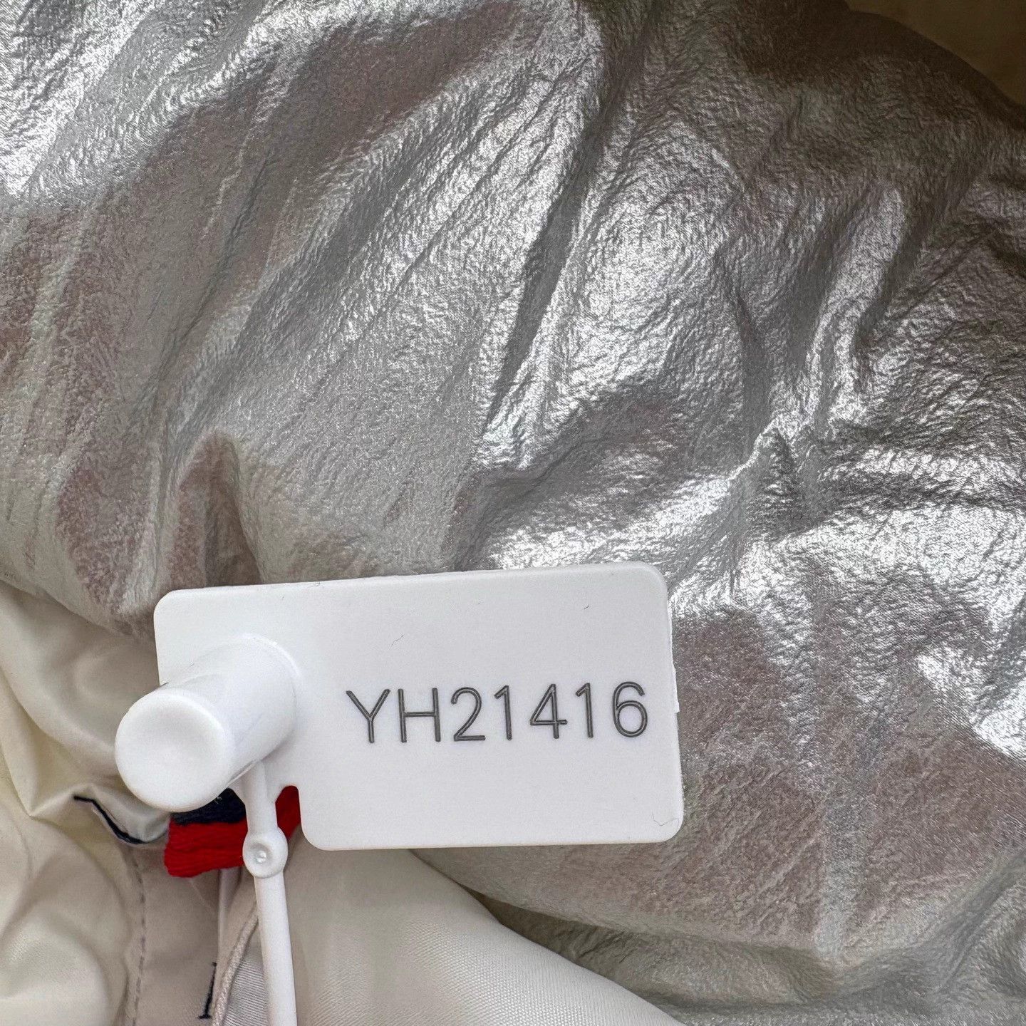 Moncler Moncler Fleece Pleated Silver X'mas Limited Down Jacket Size XL / US 12-14 / IT 48-50 - 8 Thumbnail