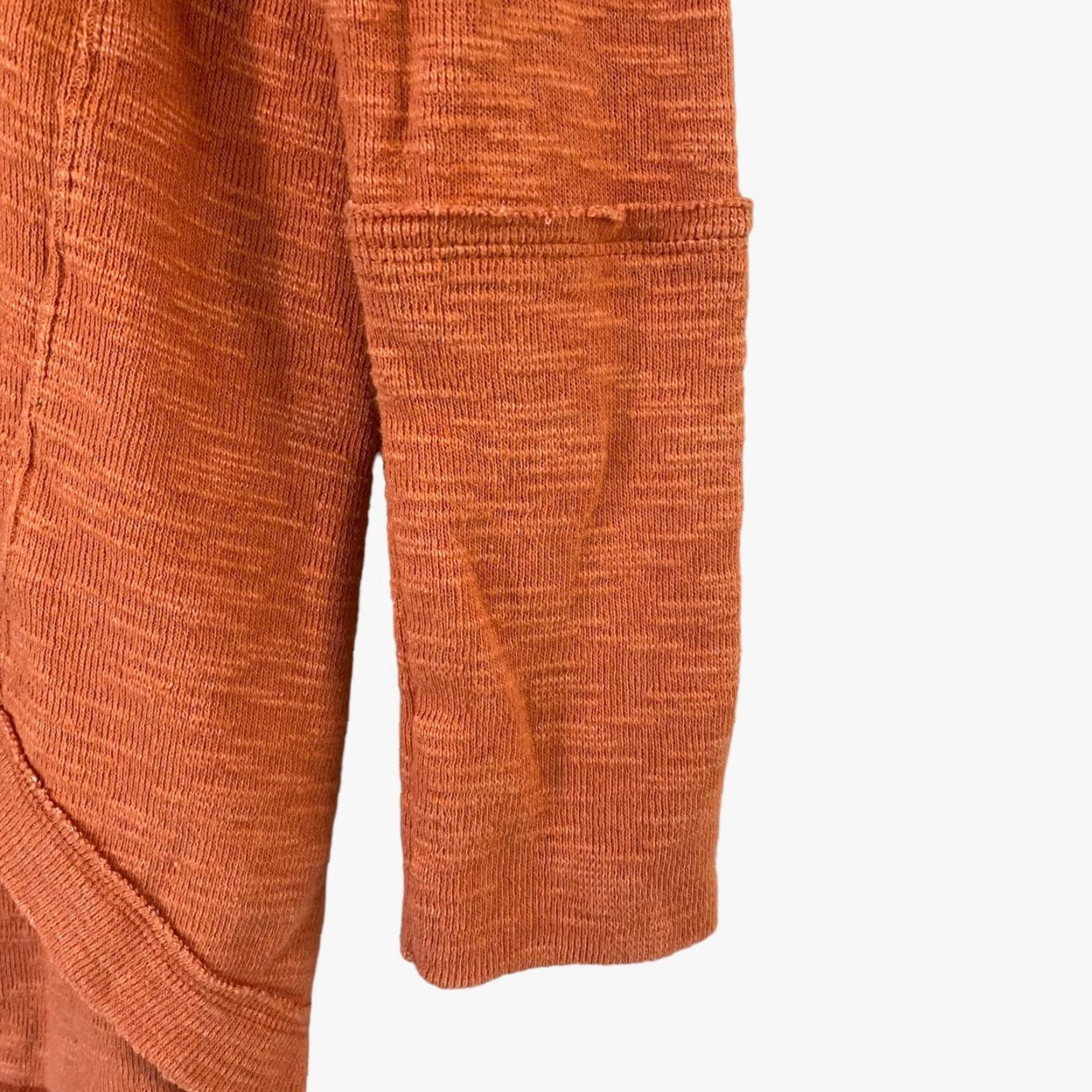 Free People We The Free Sienna Split Back Orange Turtleneck Womens Small Long Sleeve Blouse Size S / US 4 / IT 40 - 7 Thumbnail