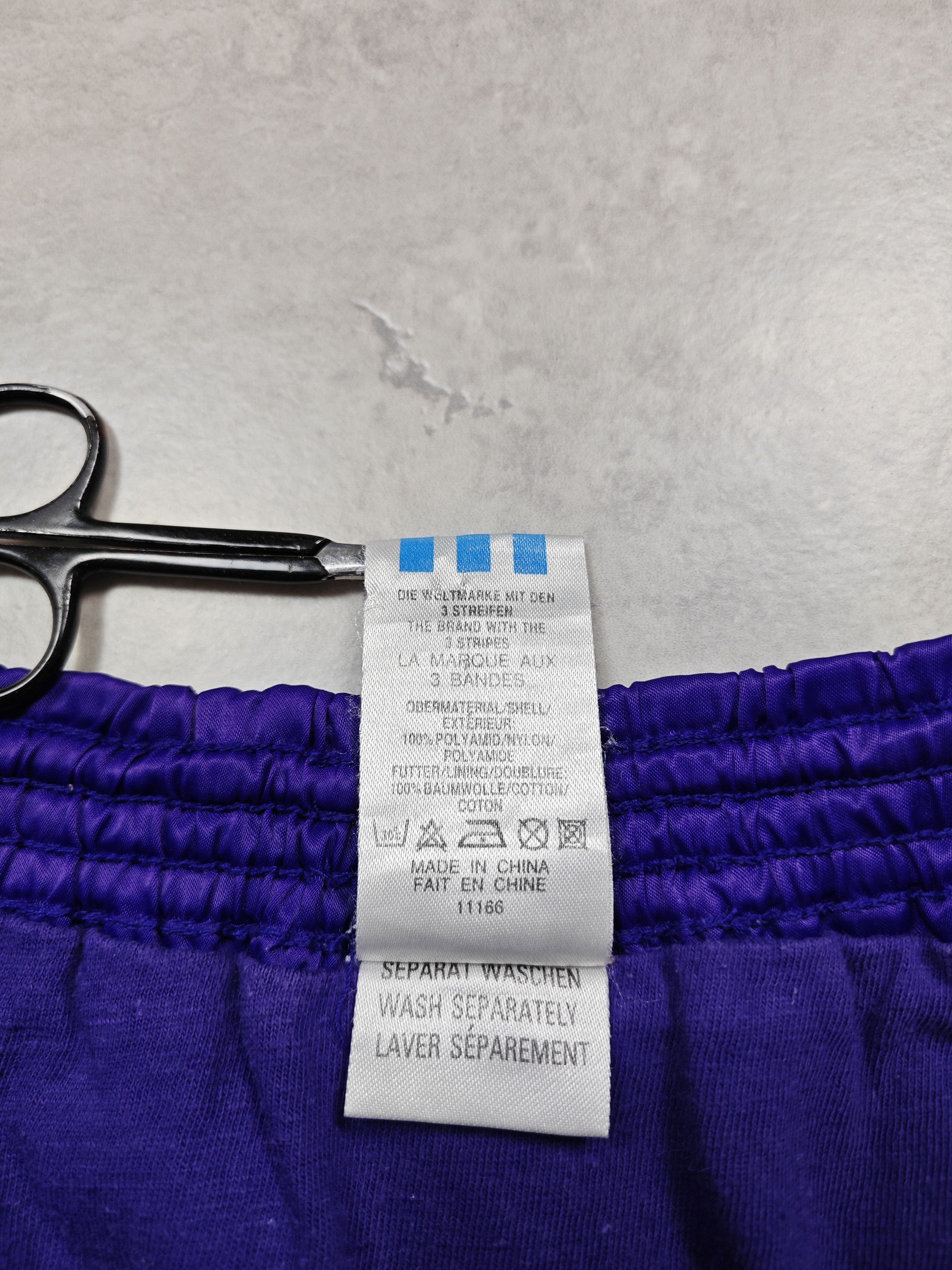 Adidas Adidas Vintage Football Shorts Size US 36 / EU 52 - 7 Thumbnail