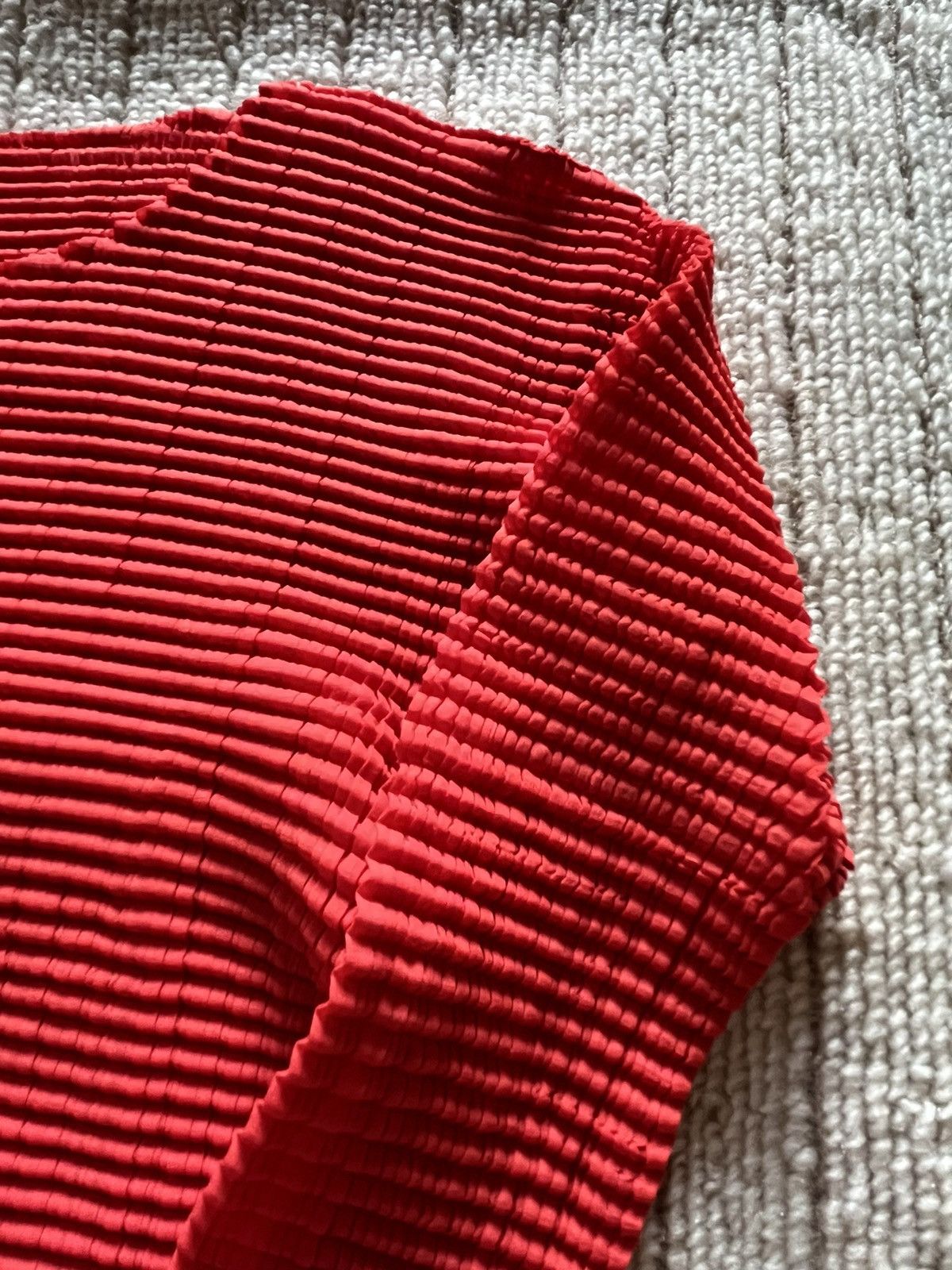 Issey Miyake Issey Miyake pleats please red long sleeve top Size M / US 6-8 / IT 42-44 - 6 Thumbnail