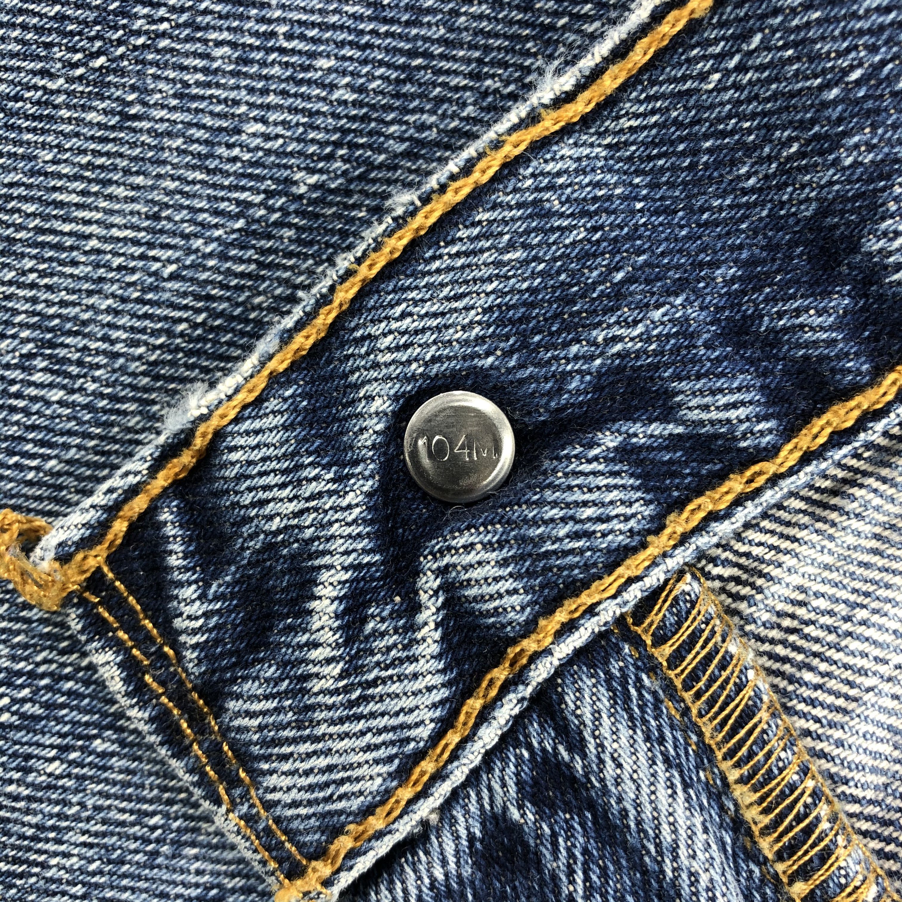 Levi's Vintage Blue Wash Levis 505 Jeans-J1484 Size US 41 - 11 Thumbnail
