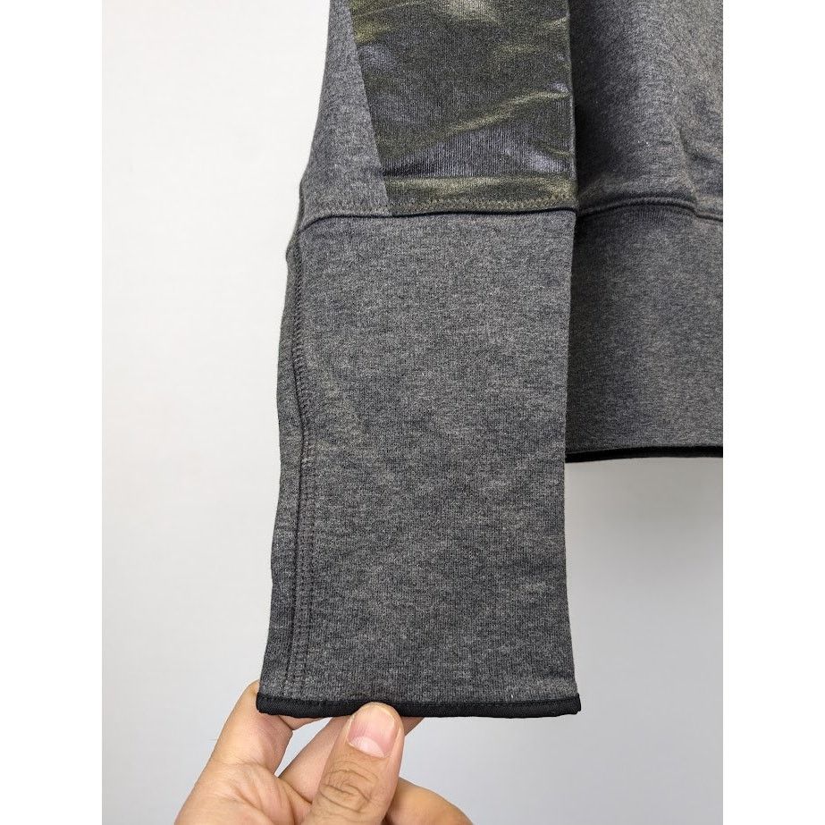 Alexander McQueen o1rshd1 Sweater / Jumper With Button Cuff in Gray Size US M / EU 48-50 / 2 - 10 Thumbnail