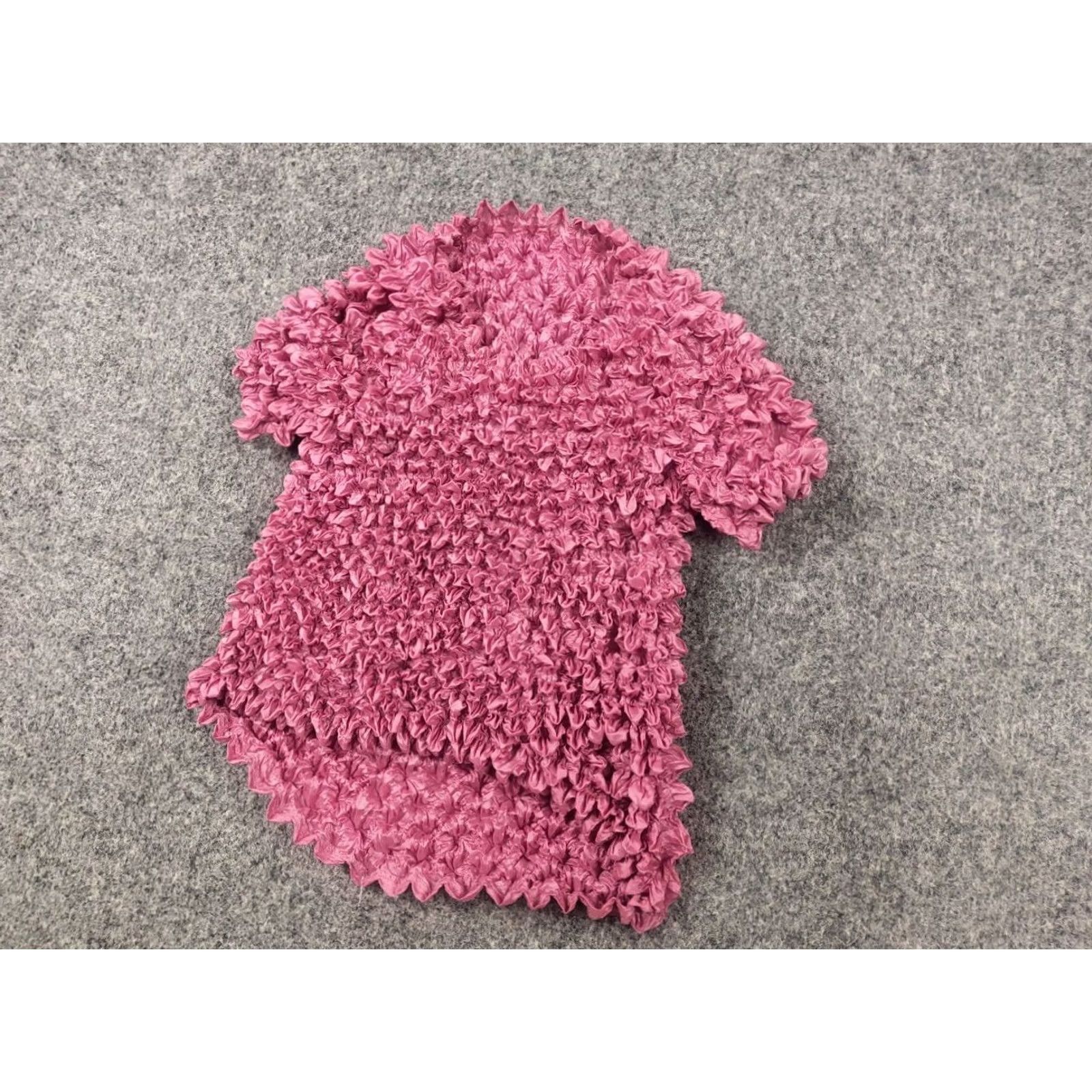 Pinko VINTAGE Issey Miyake Pink Short Sleeve Top Pleats One Size 90s Grunge Women's Shirt Size ONE SIZE - 3 Thumbnail