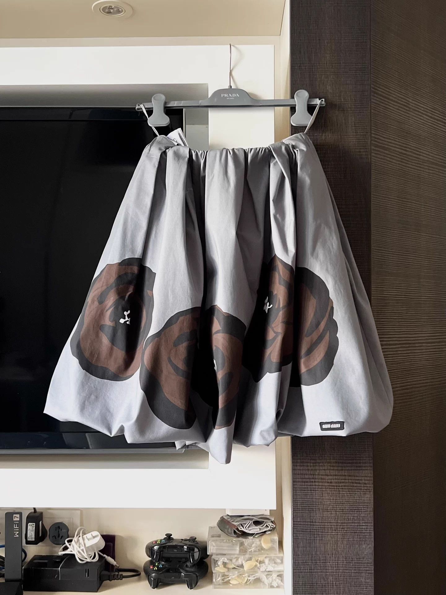 MIU MIU women's bluegrey art print puffy mini logo 38