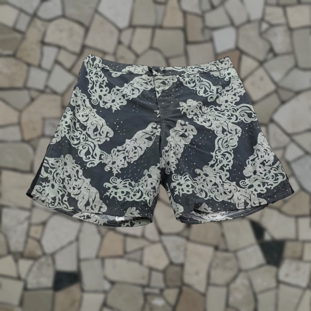 Quiksilver VINTAGE Quiksilver Board Shorts Mens 38 Swim Trunks Bathing Suit Gray Paisley 90s Surfing USA Mens Size US 38 / EU 54 - 1 Thumbnail