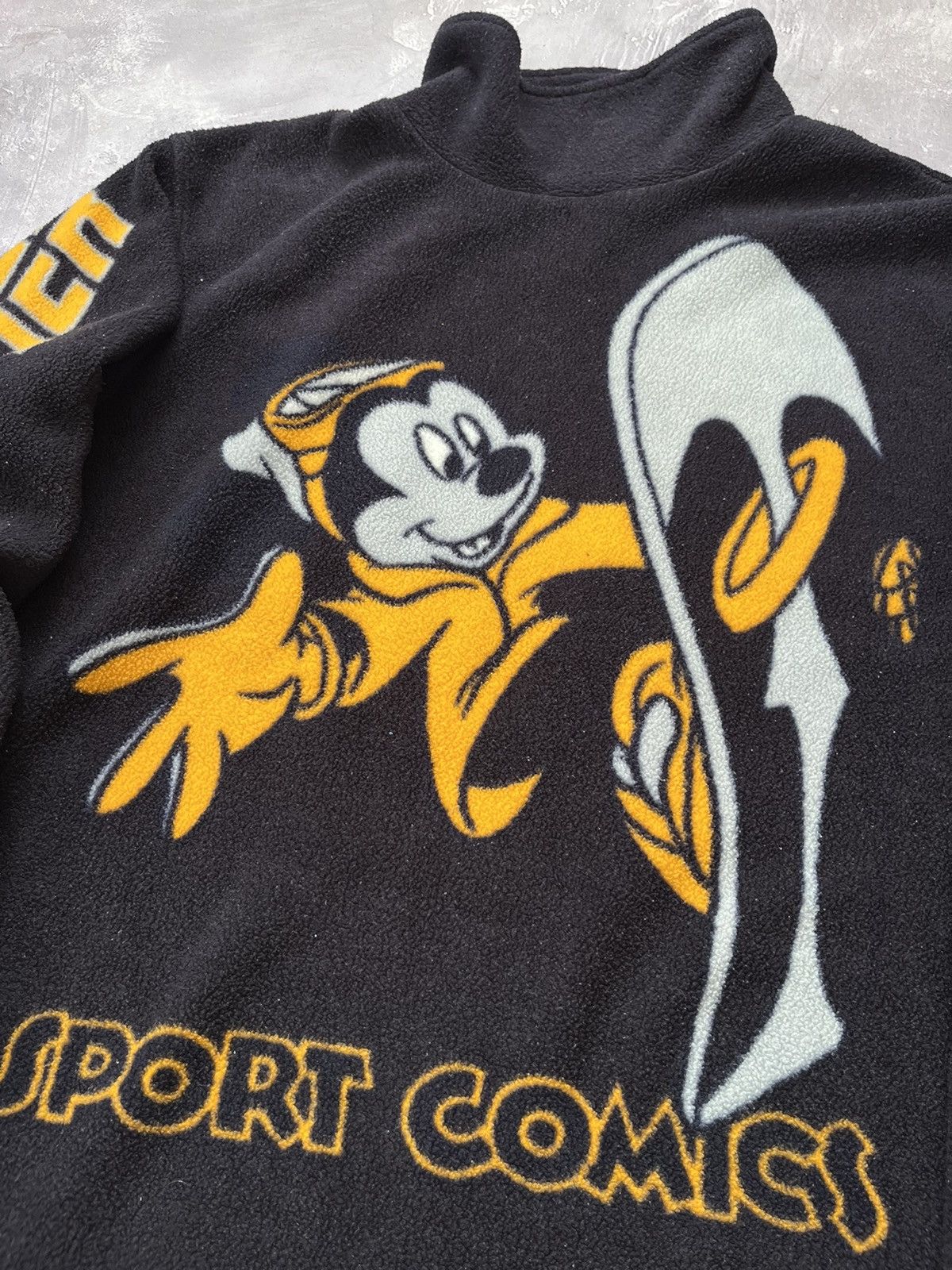 Disney 90S Sport Comics Mickey Mouse High Neck Fleece Snowboarding Size US S / EU 44-46 / 1 - 4 Thumbnail
