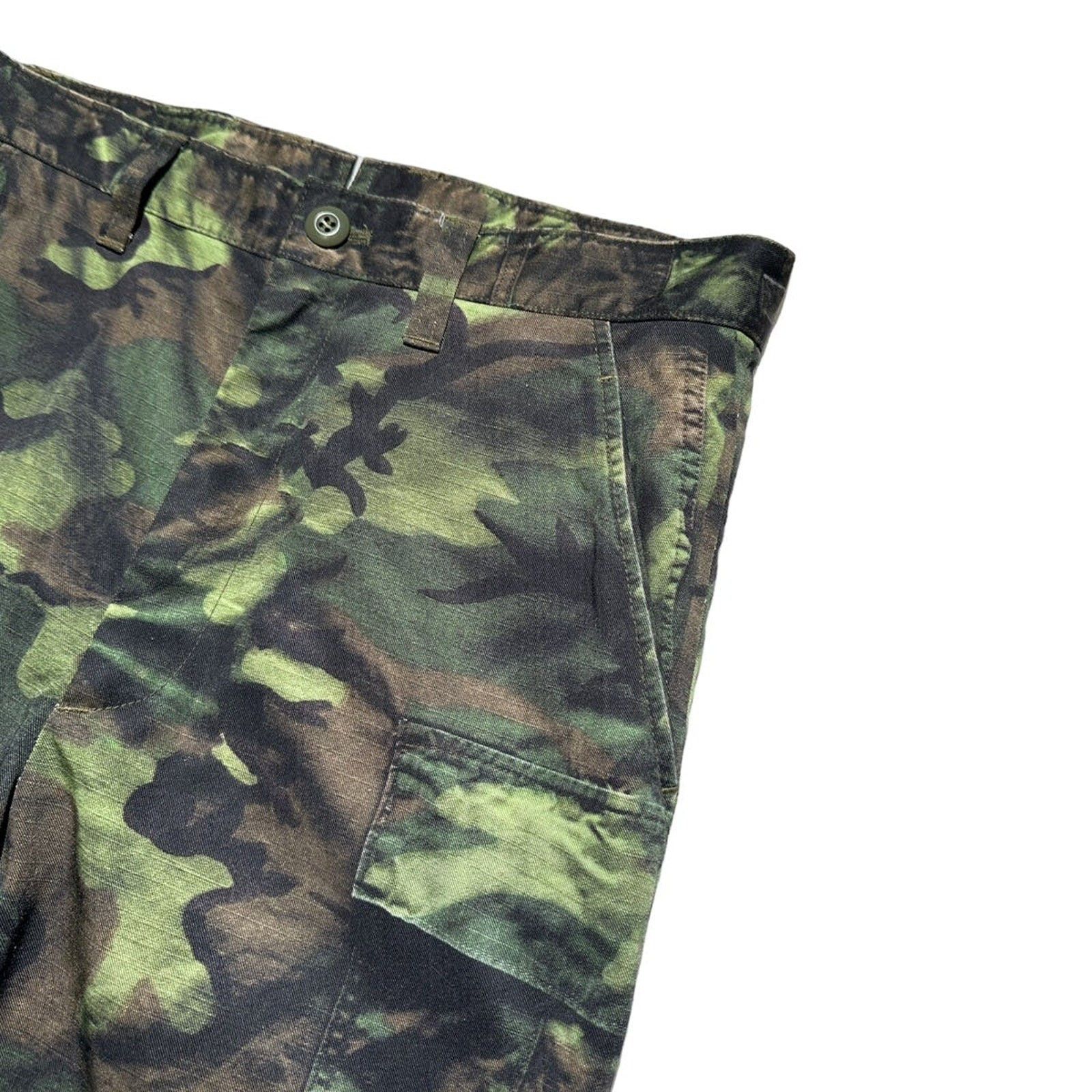 Junya Watanabe o1tko10925 Trompe l'oeil Camo Cargo Pants in Camo Size US 30 / EU 46 - 2 Thumbnail