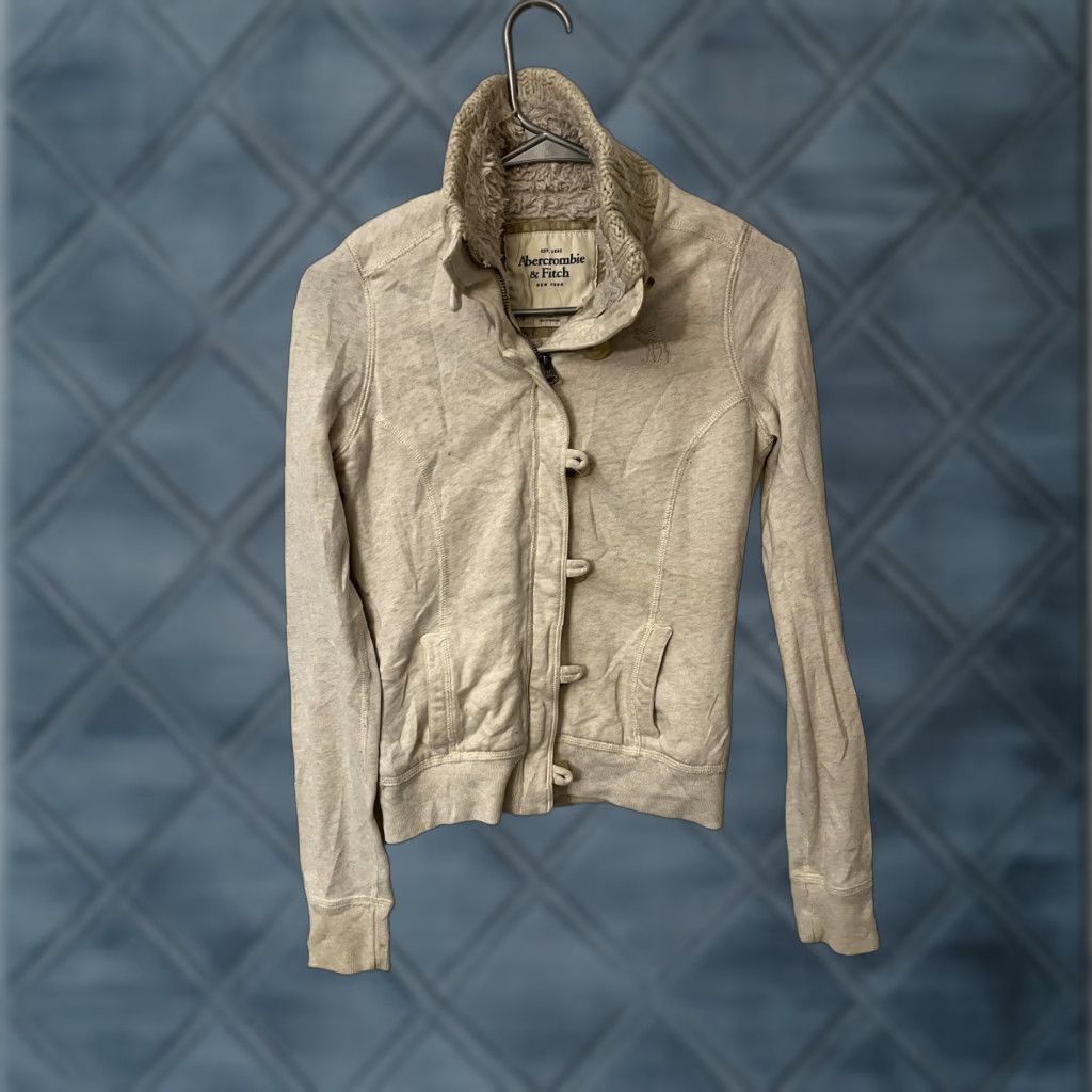 Abercrombie & Fitch Abercrombie & Fitch Plaid Jacket Cream Toggle Faux Fur Collar XS Beige Women Vintage 90s Basic Jacket Size XS / US 0-2 / IT 36-38 - 1 Thumbnail
