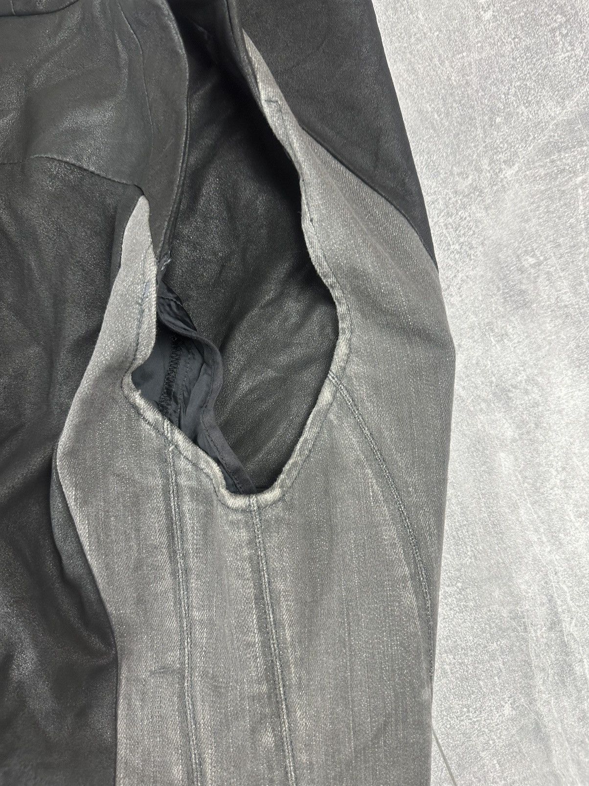 Helmut Lang Helmut Lang Swing Neck Zipper Vest Jacket Asymmetric Size XS / US 0-2 / IT 36-38 - 19 Thumbnail