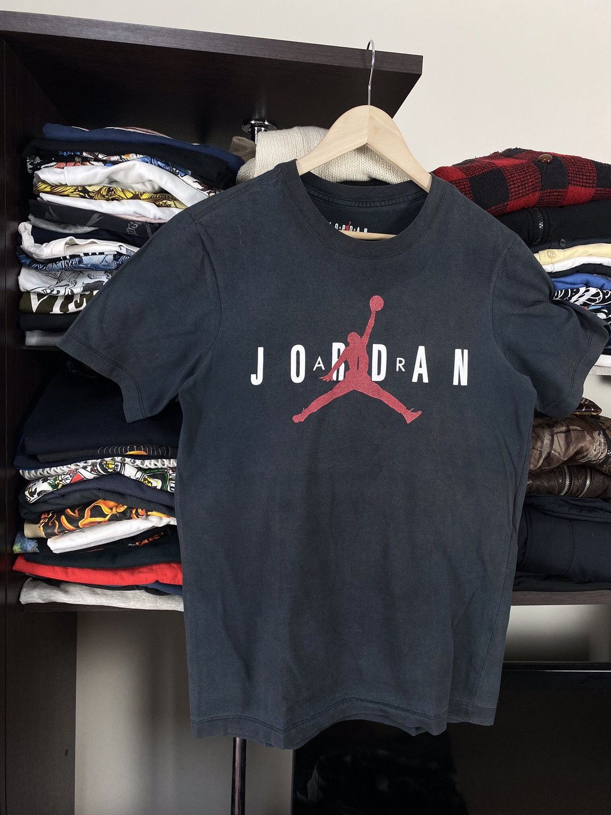 Nike × Vintage Vintage Nike Jordan Full Printed Faded Tee Size US S / EU 44-46 / 1 - 2 Thumbnail