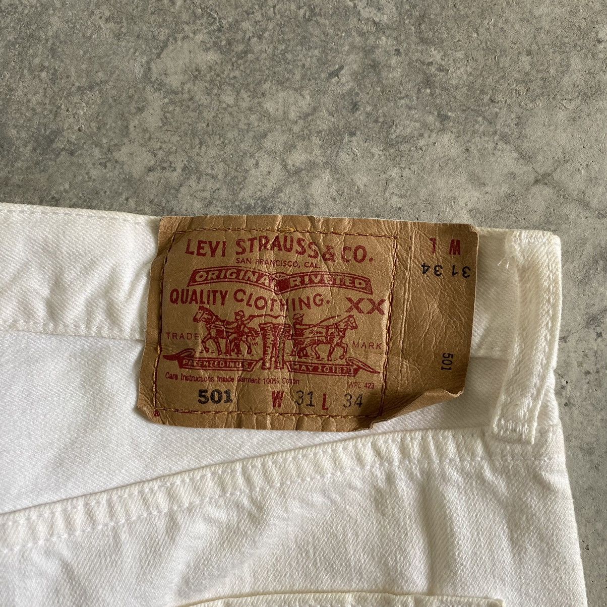 Levi's Size 30x34 Vintage 2004 Levi’s 501 Off White Denim Jeans Size US 30 / EU 46 - 18 Thumbnail