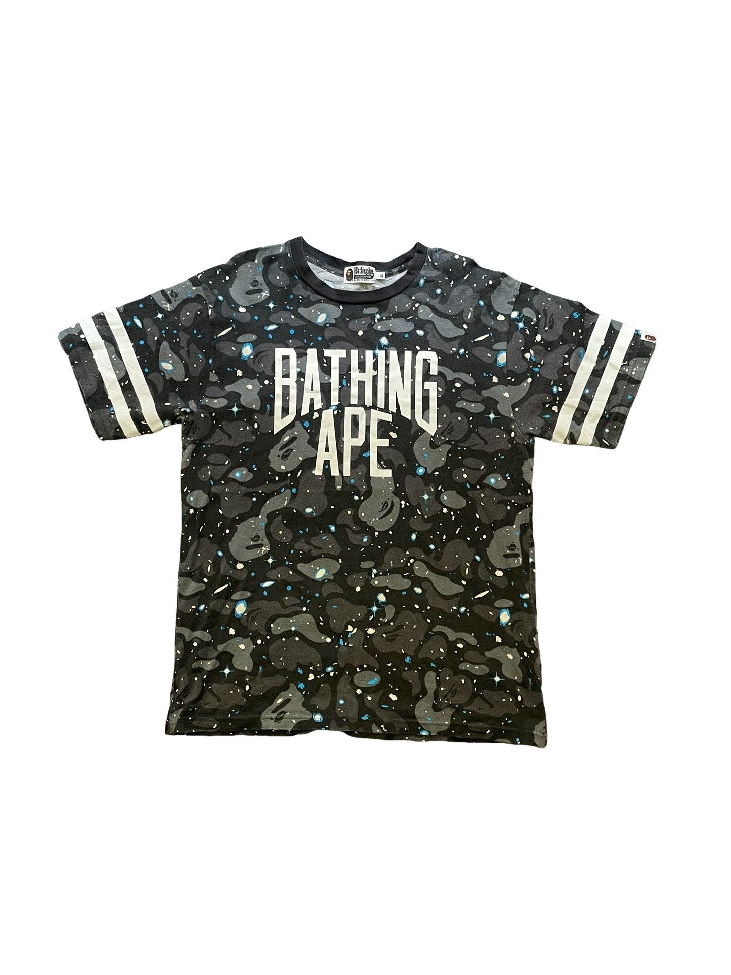 Bape A Bathing Ape Galaxy Camo T-Shirt Size XL Size US XL / EU 56 / 4 - 1 Thumbnail