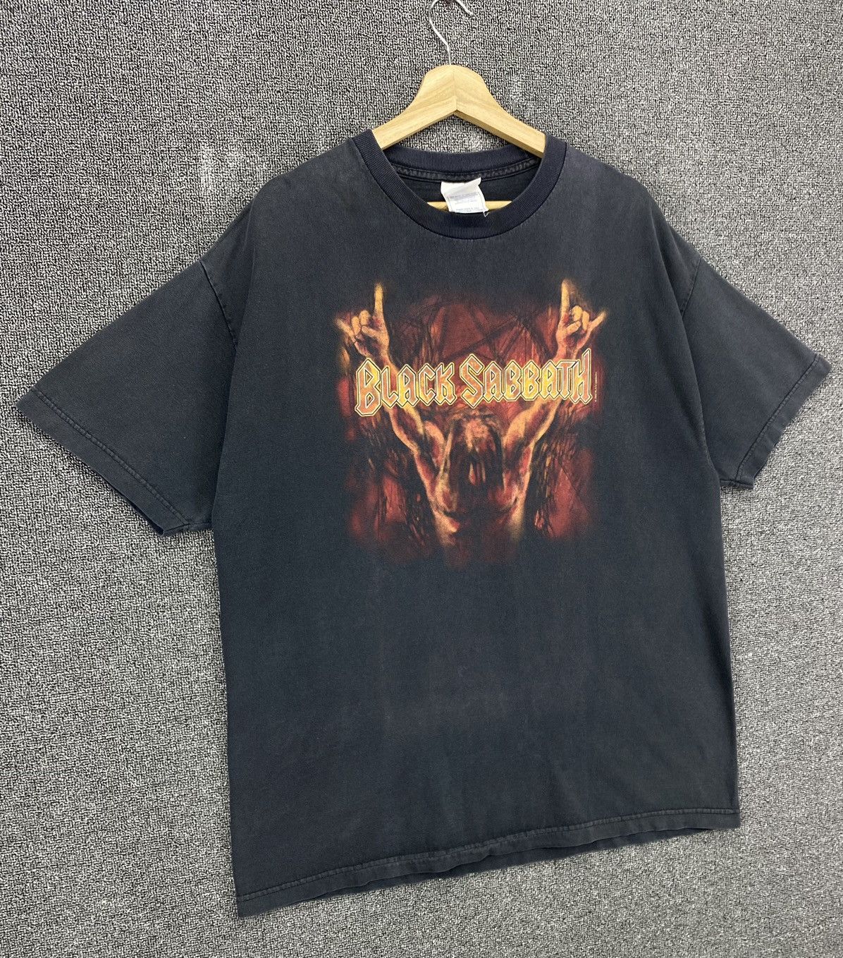 Band Tees Vintage Black Sabbath Heavy Metal Punk Rock Band Tees Size US XL / EU 56 / 4 - 2 Thumbnail