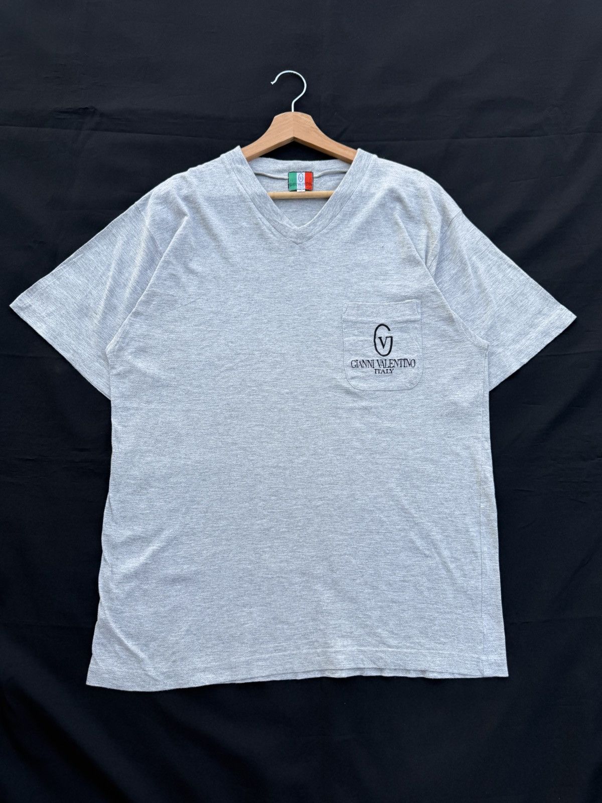 Gianni Valentino Rare Vintage 90s Gianni Valentino Small Logo Pocket Tshirt Size US L / EU 52-54 / 3 - 2 Thumbnail