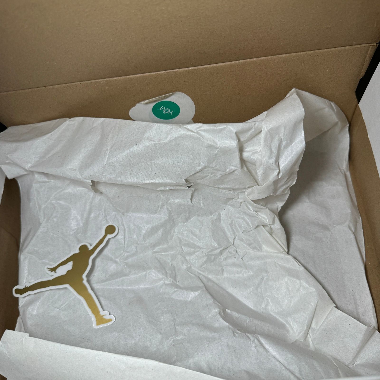 Jordan Brand × Nike Size 7 - Air Jordan 11 Retro Low GS Cement Grey Men's Shoes Size US 7 / EU 40 - 10 Thumbnail