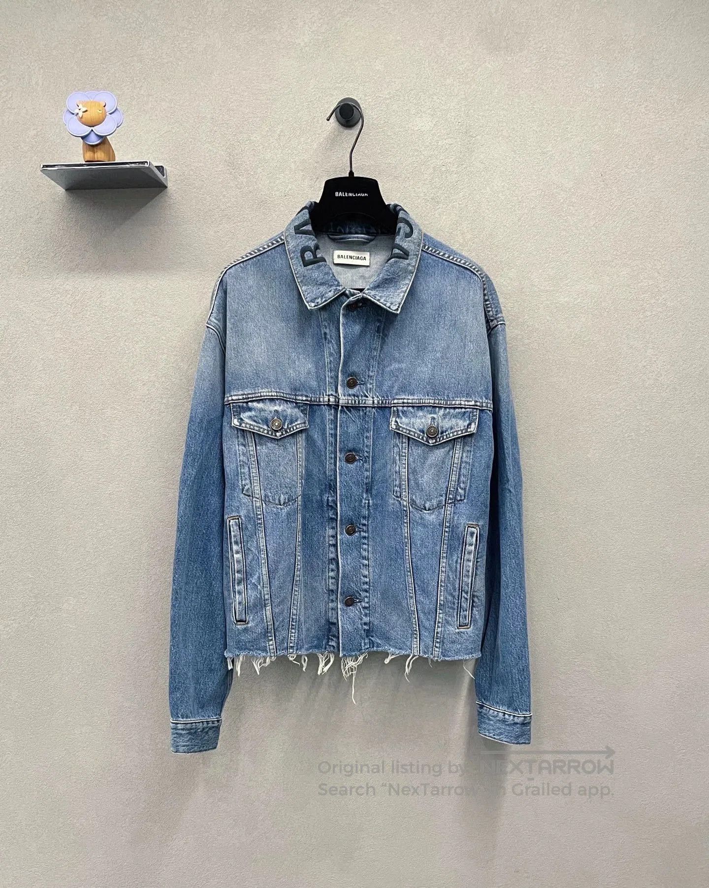 Balenciaga balenciaga blue denim jacket with distressed hem. Size US XS / EU 42 / 0 - 1 Thumbnail