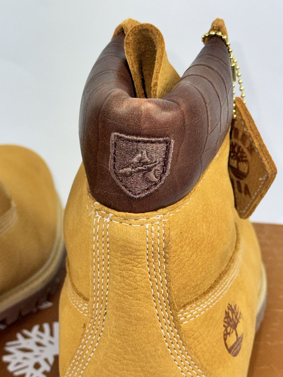 Timberland x AVIREX USA WHEAT WATERPROOF BOOTS Size US 10 / EU 43 - 6 Thumbnail